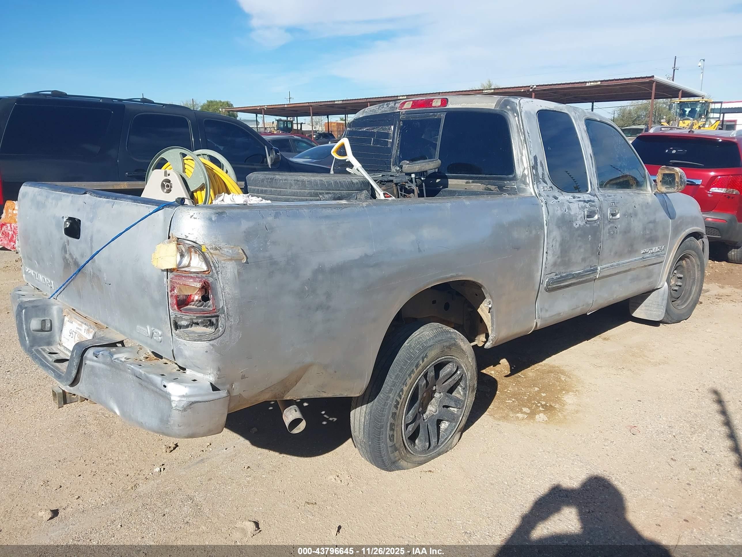 2004 Toyota Tundra Sr5 V8 Серый vin: 5TBRT34154S441931