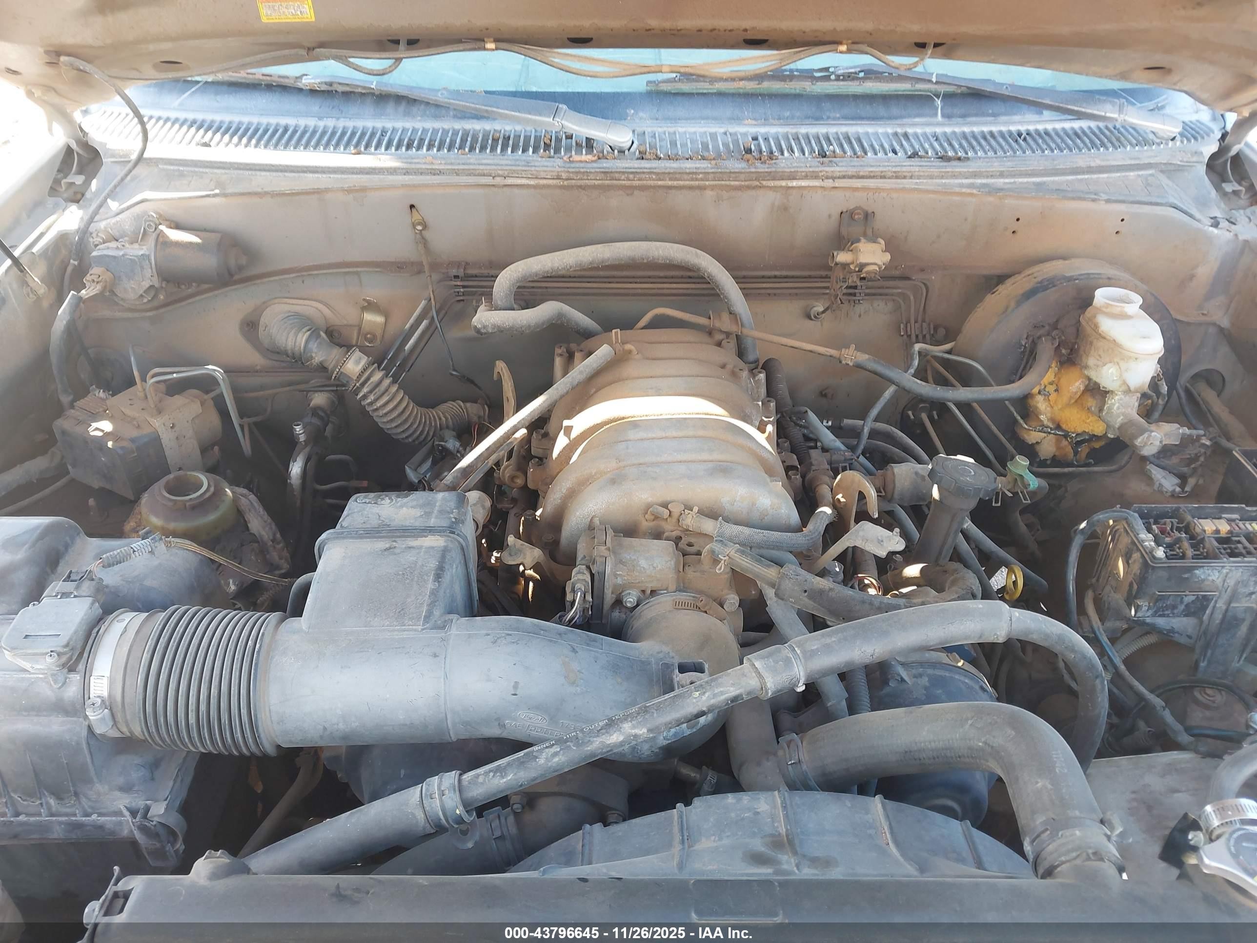 2004 Toyota Tundra Sr5 V8 Серый vin: 5TBRT34154S441931