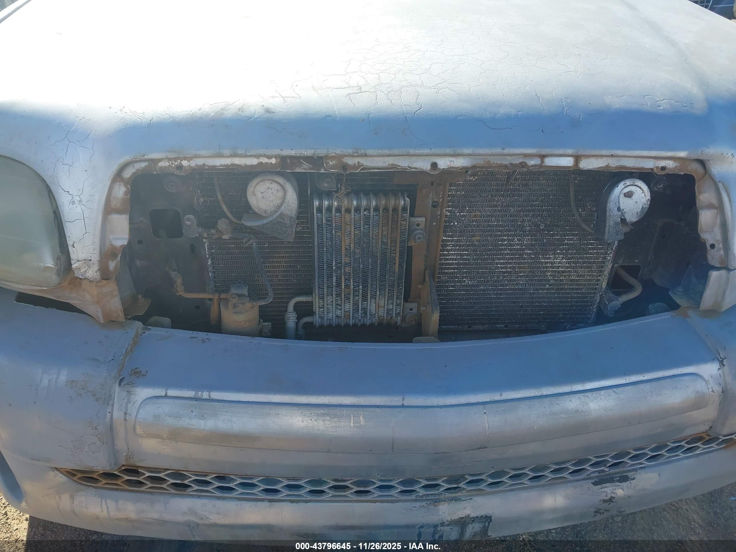 2004 Toyota Tundra Sr5 V8 Серый vin: 5TBRT34154S441931
