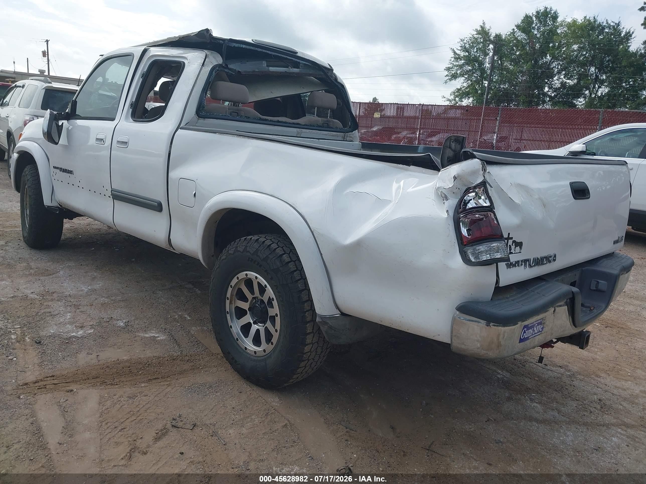 2004 Toyota Tundra Sr5 V8 White vin: 5TBRT34154S446711