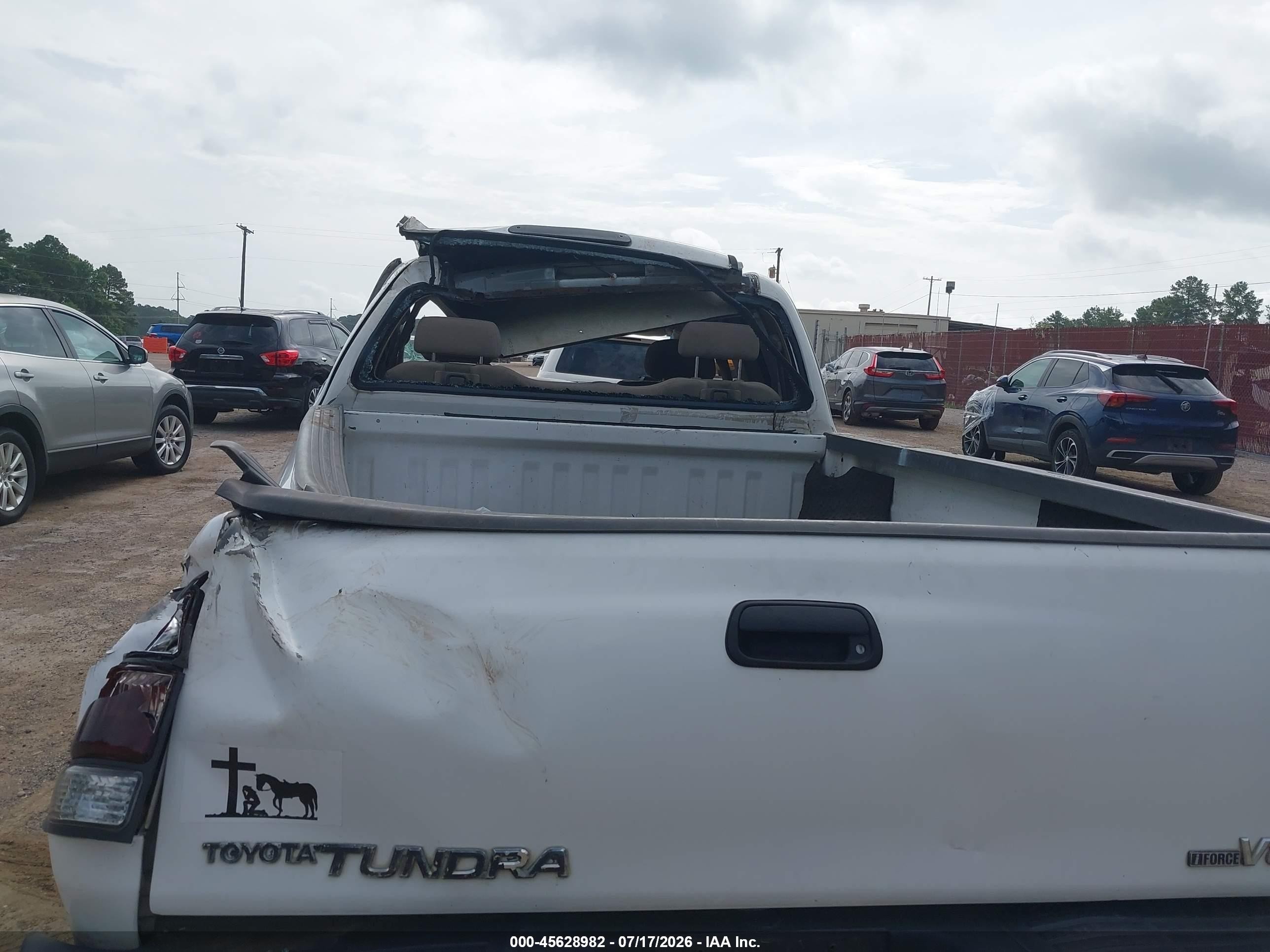 2004 Toyota Tundra Sr5 V8 White vin: 5TBRT34154S446711