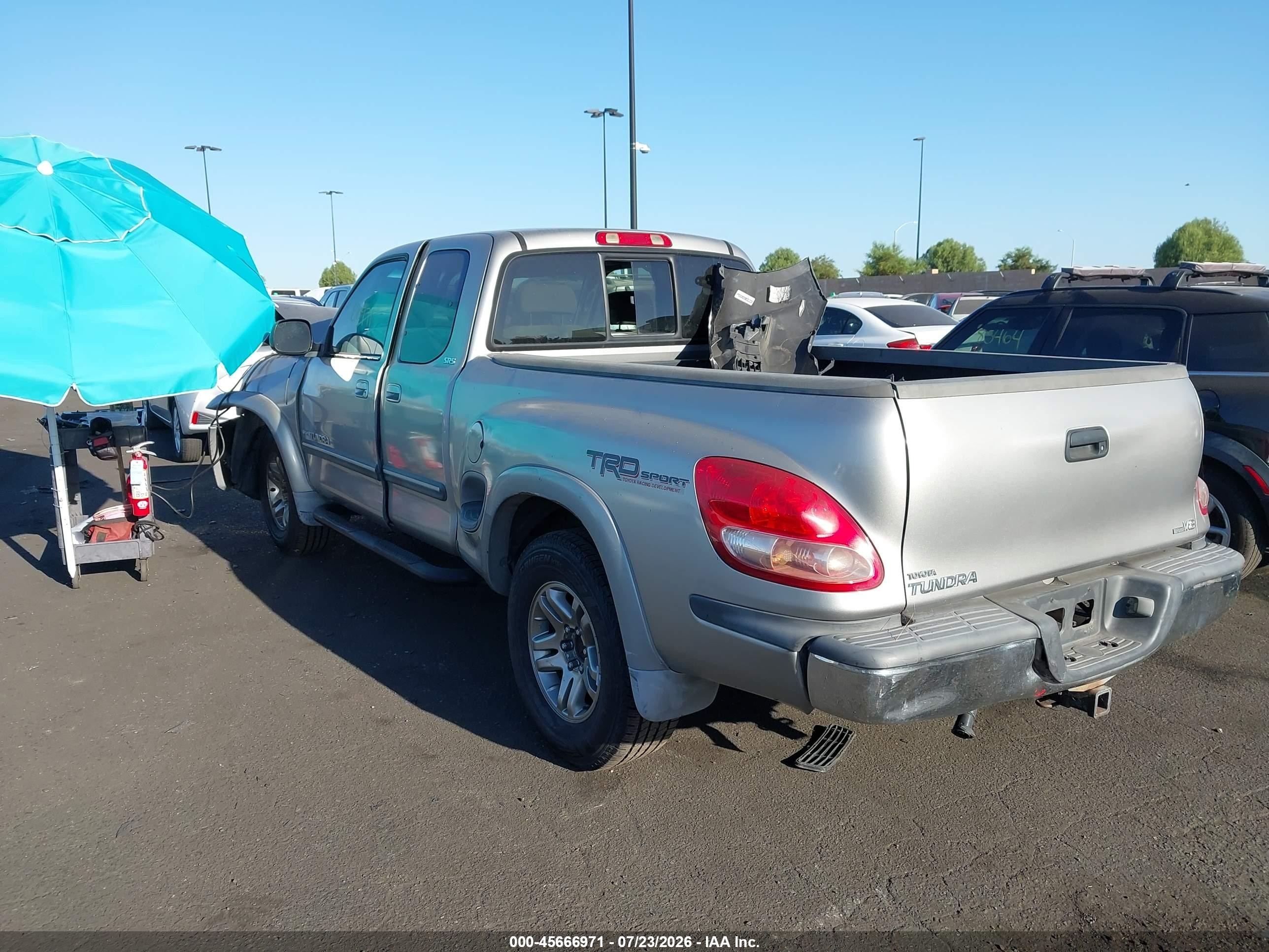 2004 Toyota Tundra Sr5 V8 Серый vin: 5TBRT34174S447682