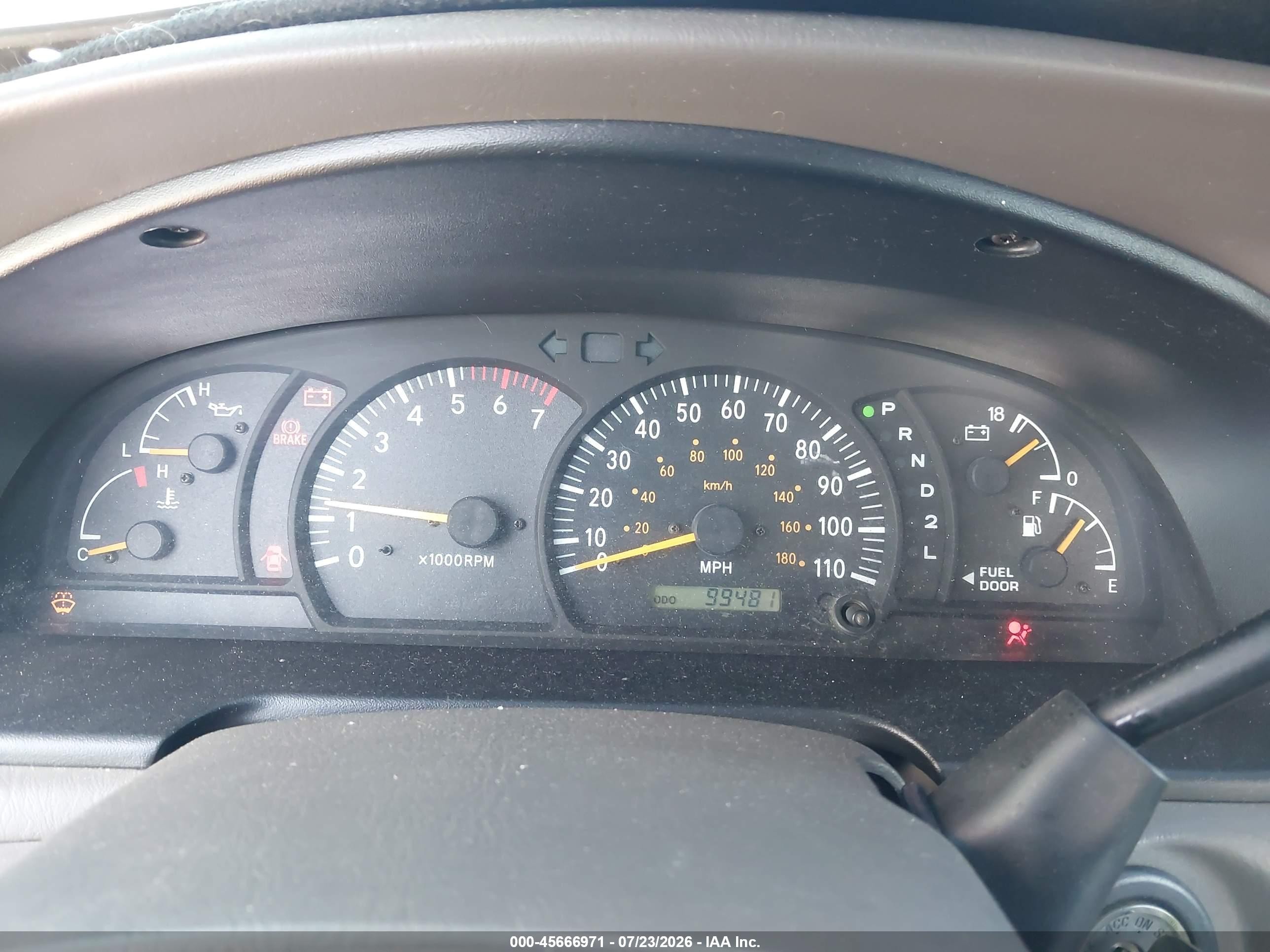 2004 Toyota Tundra Sr5 V8 Серый vin: 5TBRT34174S447682