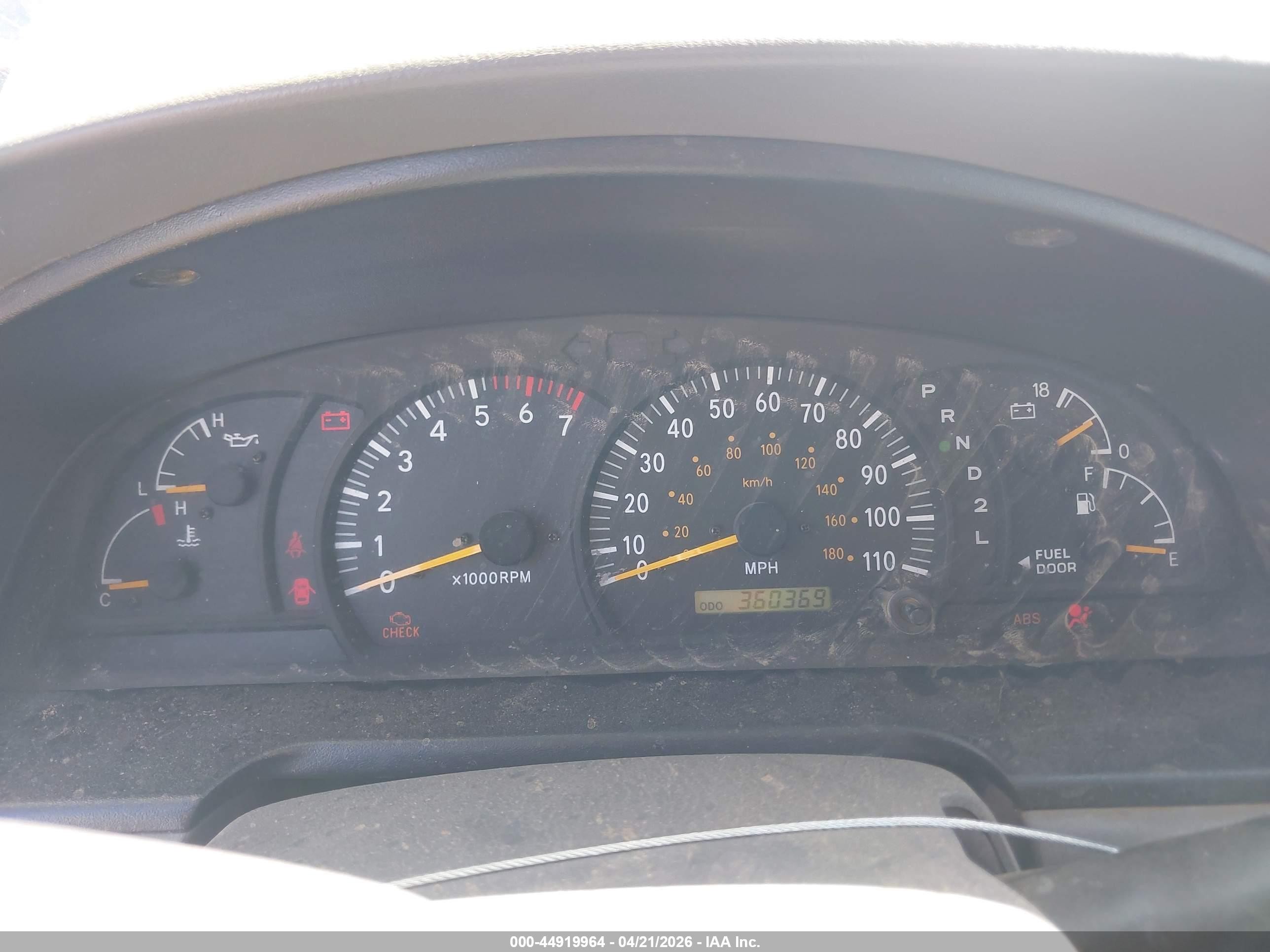 2004 Toyota Tundra Sr5 V8 Gray vin: 5TBRT34174S447908