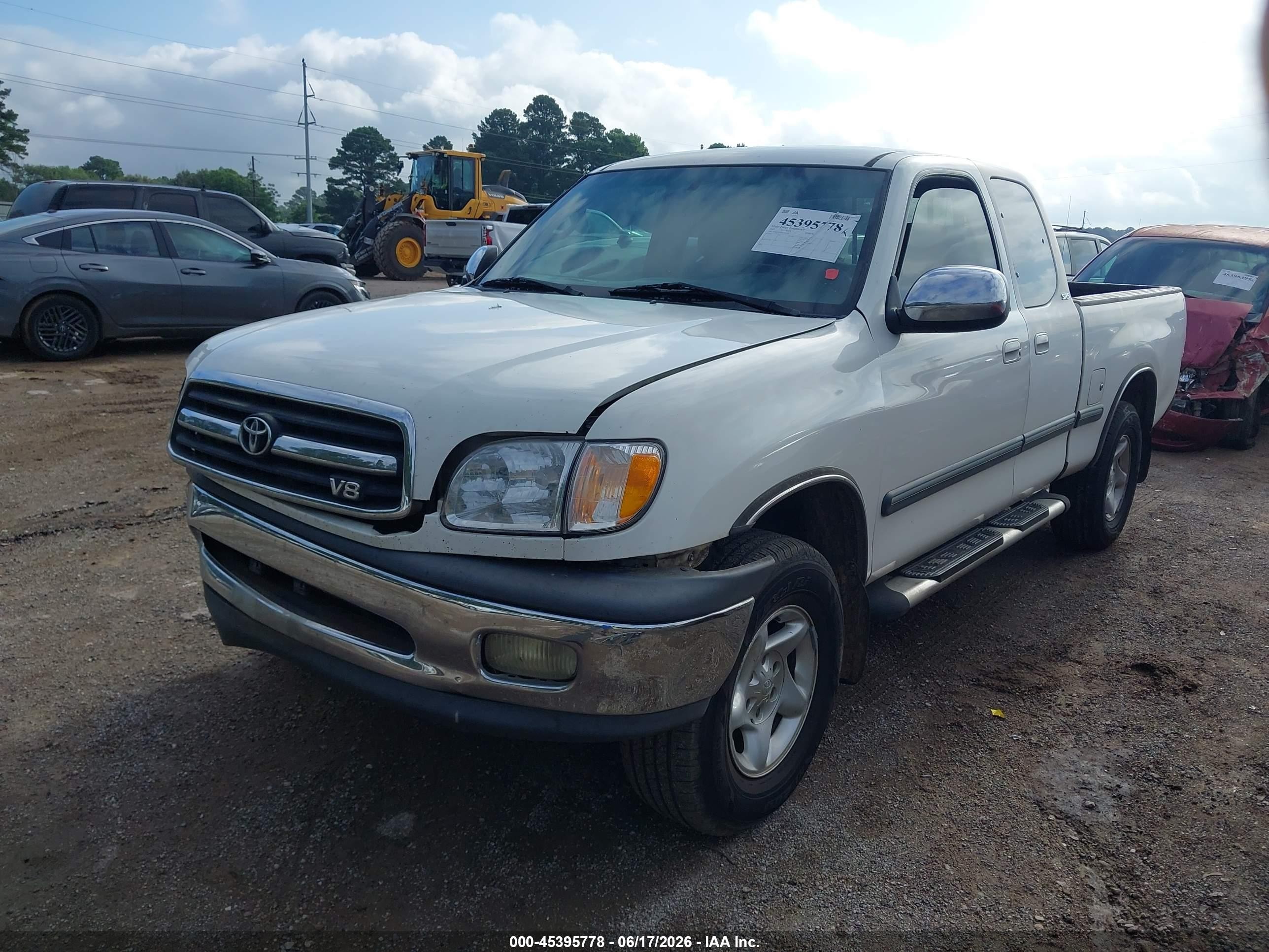 2002 Toyota Tundra Sr5 V8 White vin: 5TBRT34182S326558
