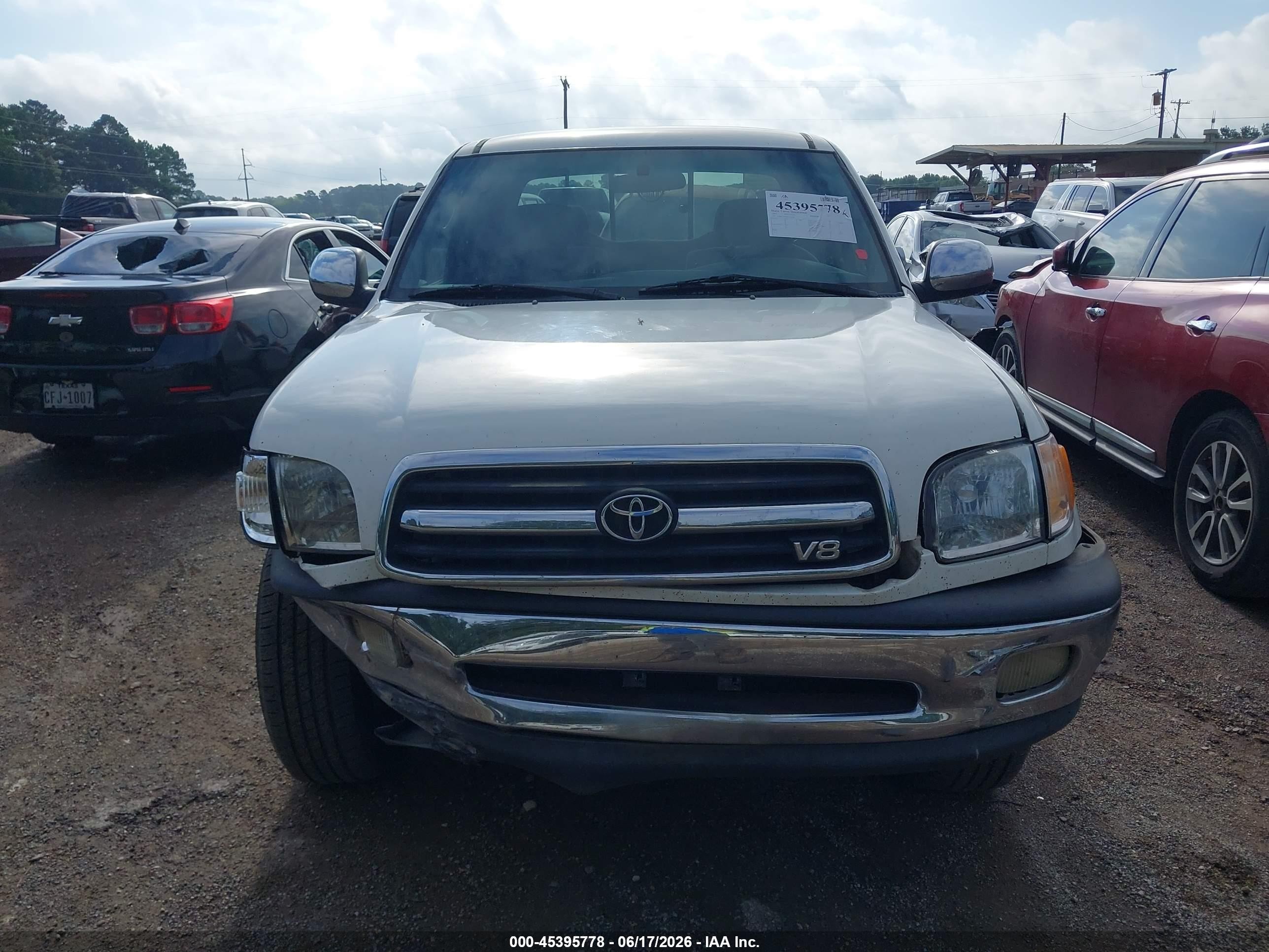 2002 Toyota Tundra Sr5 V8 White vin: 5TBRT34182S326558