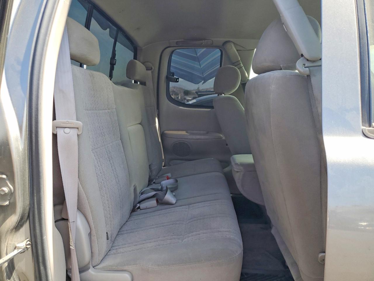 2003 Toyota Tundra Sr5 Tan vin: 5TBRT34183S437788