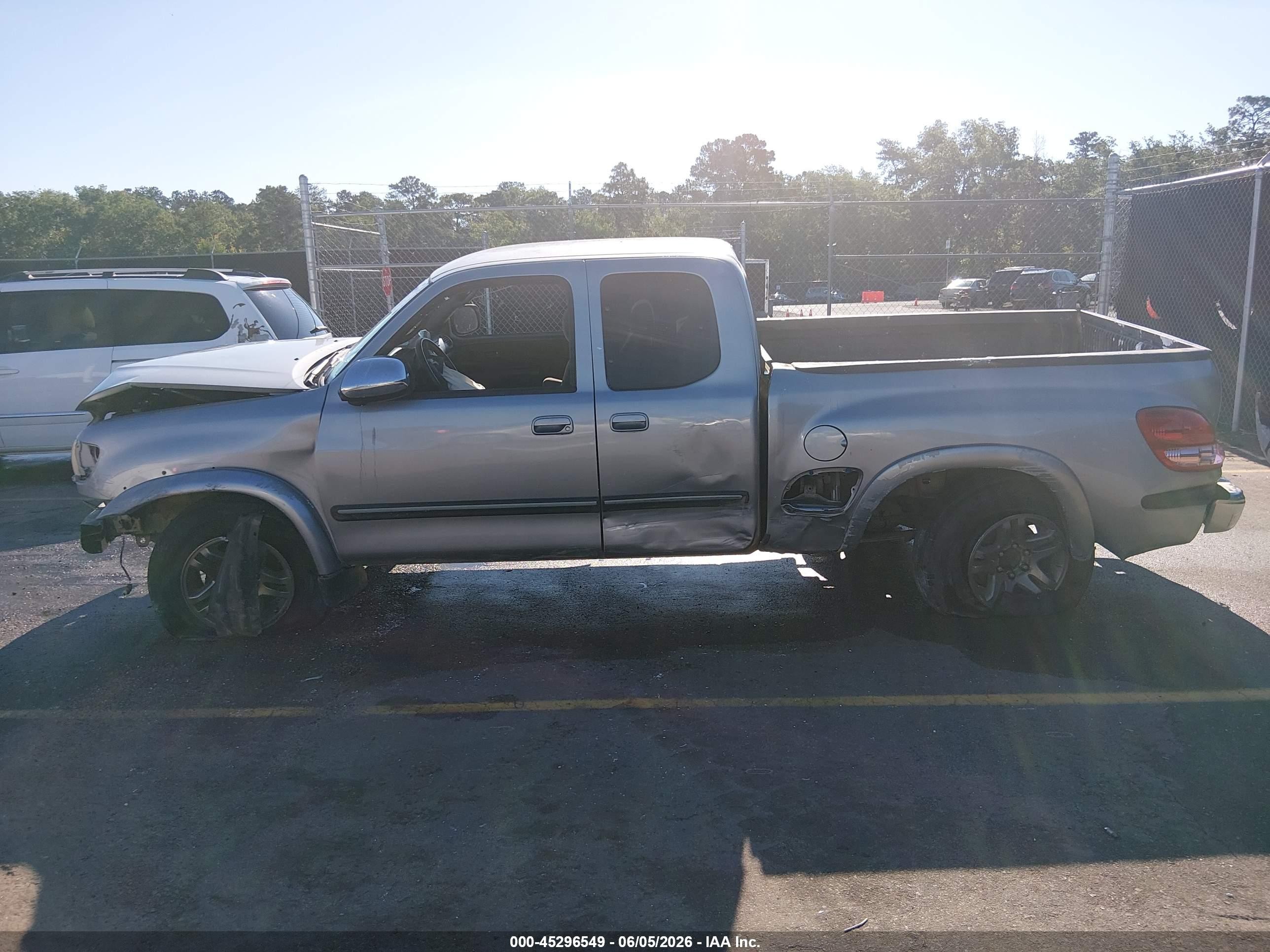 2006 Toyota Tundra Sr5 V8 Gray vin: 5TBRT34196S479875