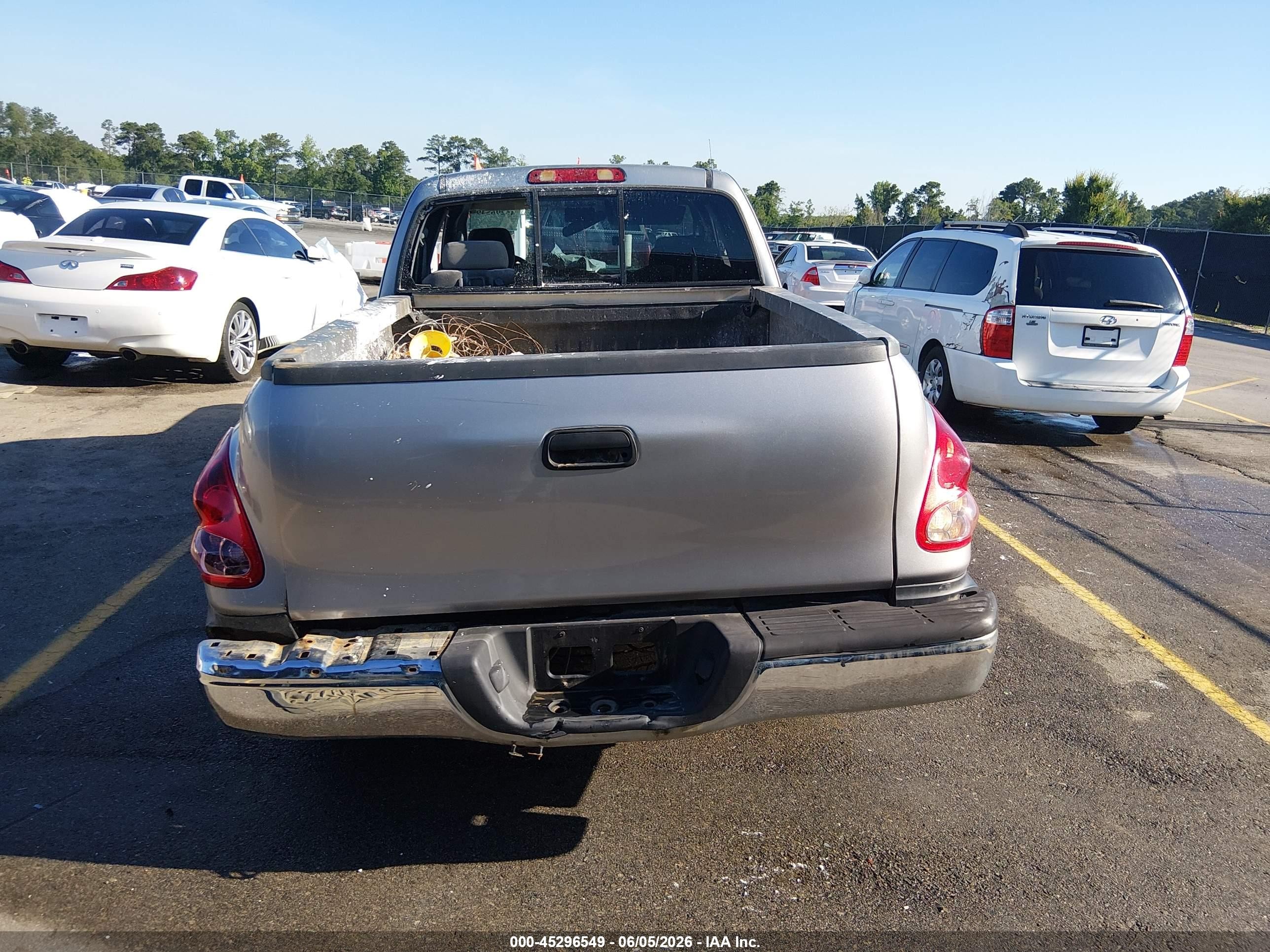 2006 Toyota Tundra Sr5 V8 Gray vin: 5TBRT34196S479875