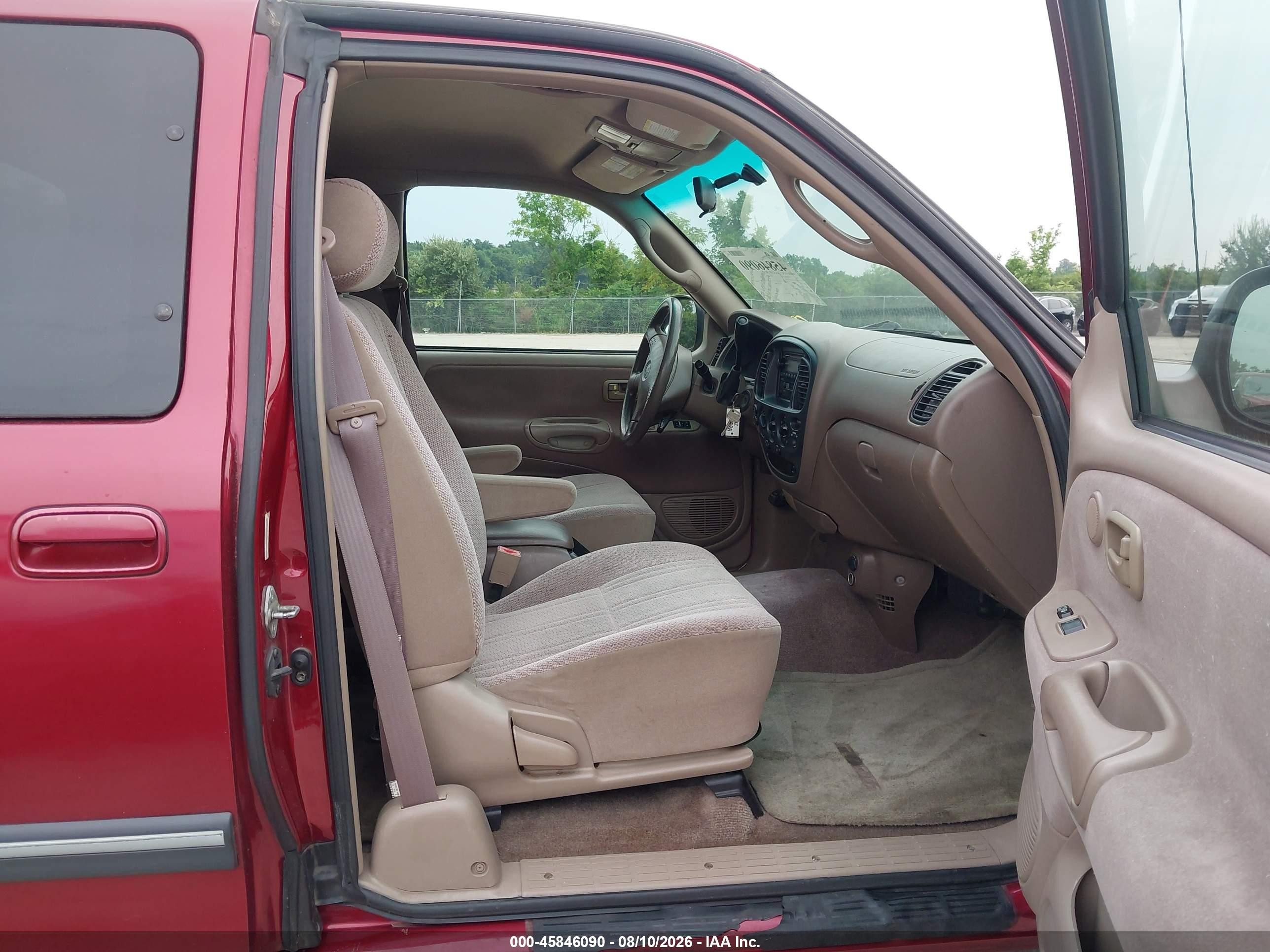 2002 Toyota Tundra Sr5 V8 Бордовый vin: 5TBRT341X2S237879