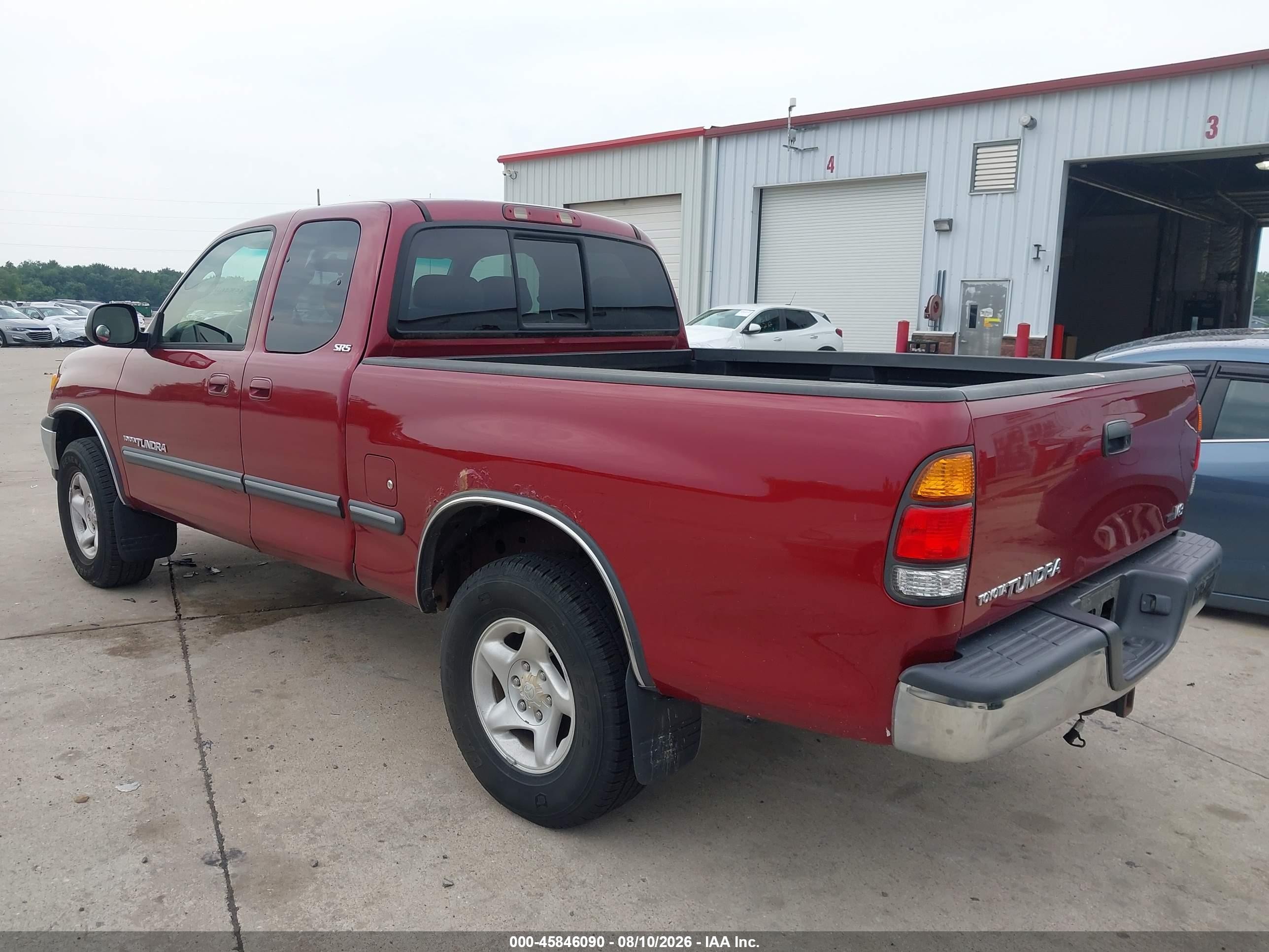 2002 Toyota Tundra Sr5 V8 Бордовый vin: 5TBRT341X2S237879