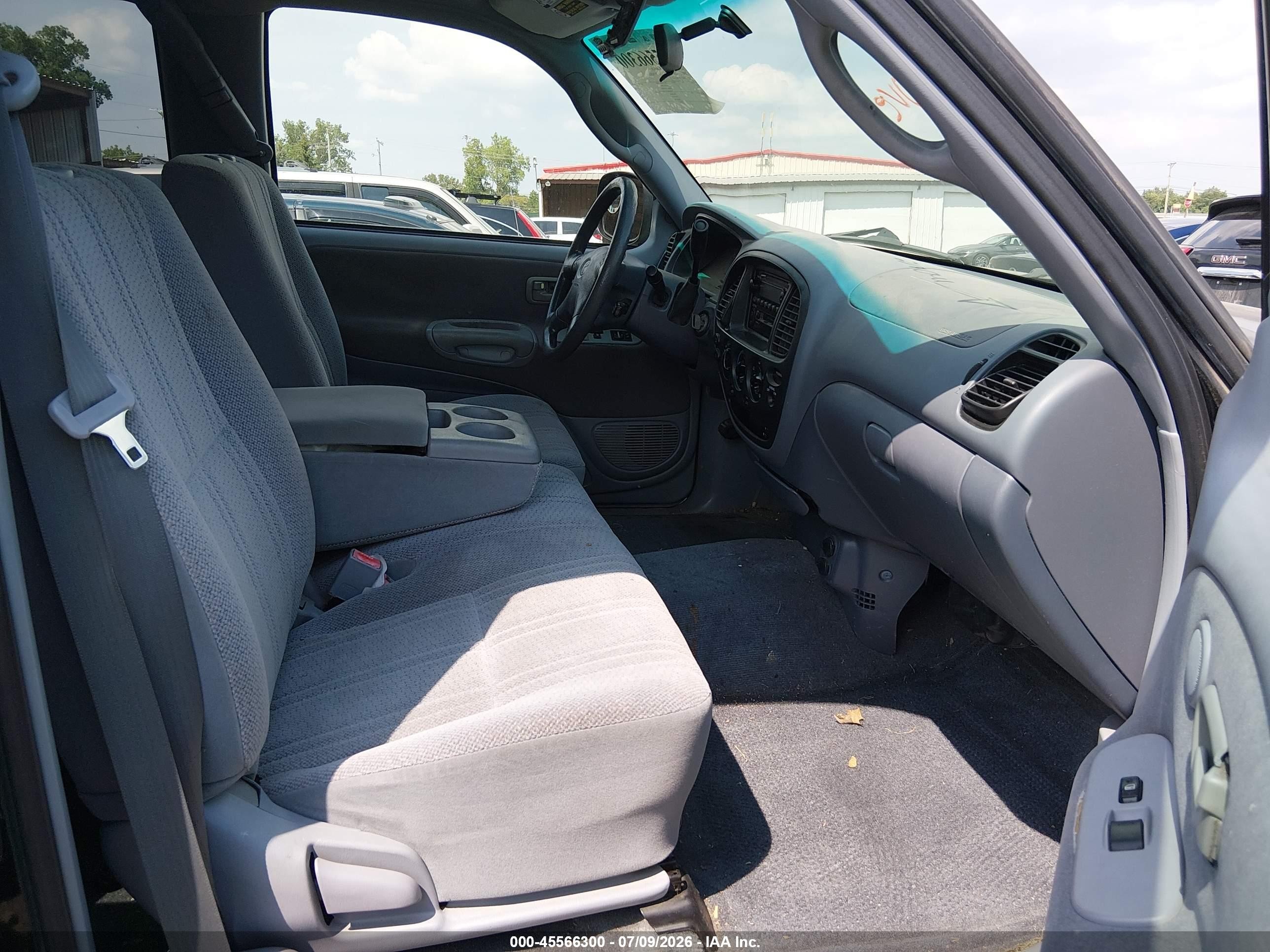 2002 Toyota Tundra Sr5 V8 Black vin: 5TBRT341X2S307641