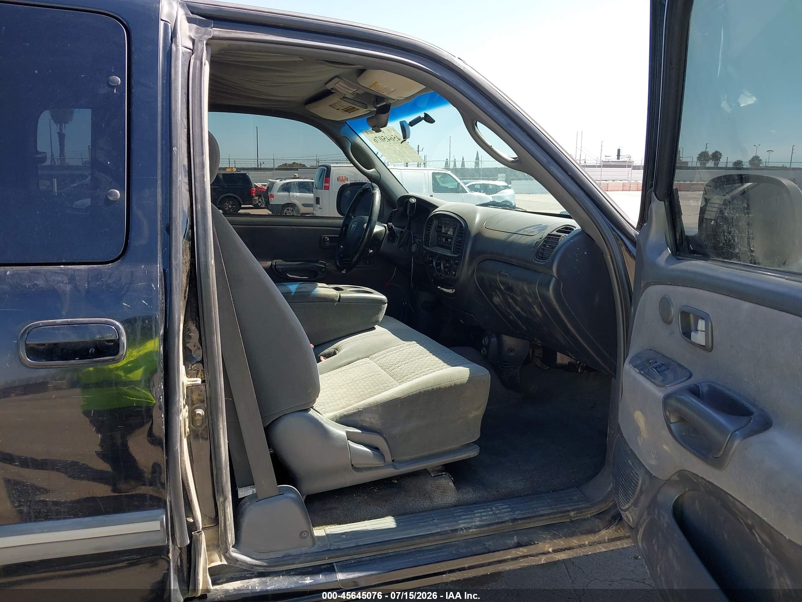2003 Toyota Tundra Sr5 V8 Black vin: 5TBRT341X3S436450