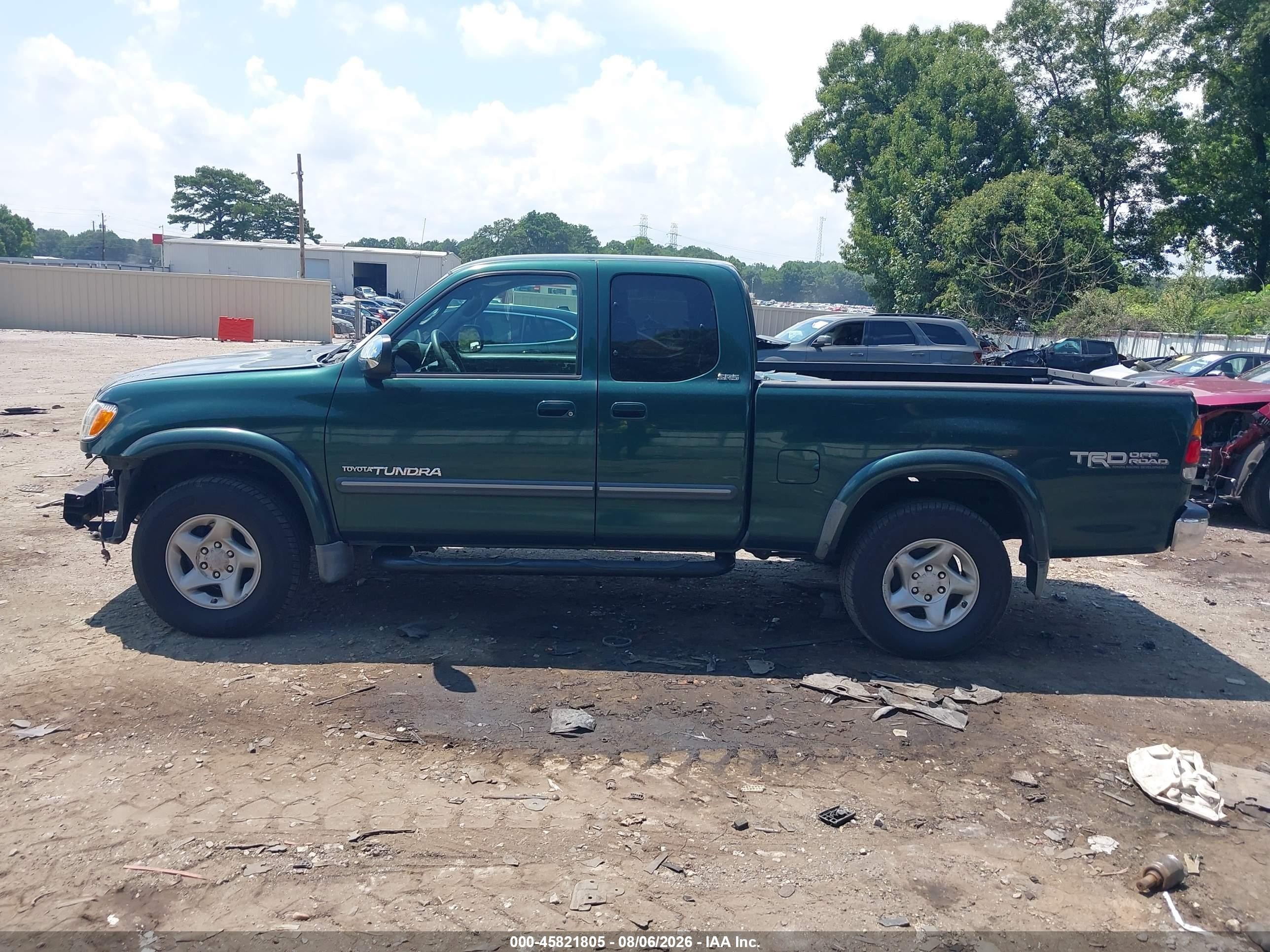 2004 Toyota Tundra Sr5 V8 Green vin: 5TBRT341X4S455131
