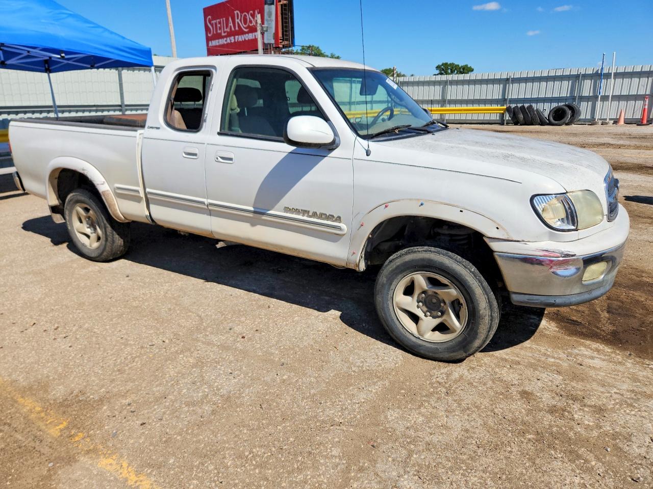 2001 Toyota Tundra Access Cab Limited White vin: 5TBRT38101S179595