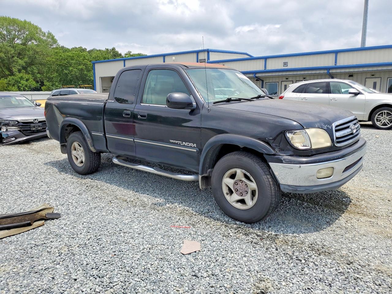 2000 Toyota Tundra Access Cab Limited Black vin: 5TBRT3812YS100034