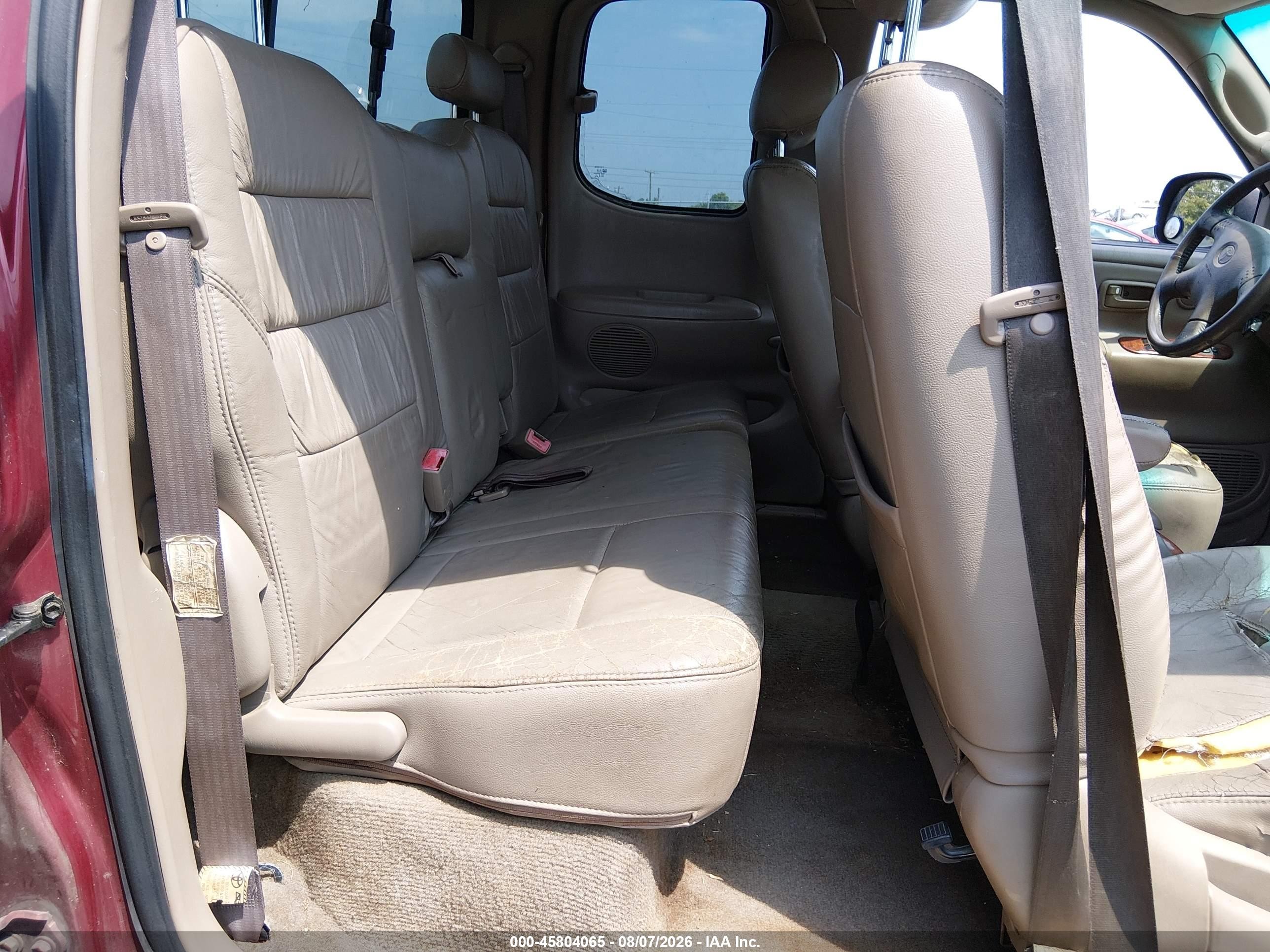 2002 Toyota Tundra Ltd V8 Red vin: 5TBRT38132S317020