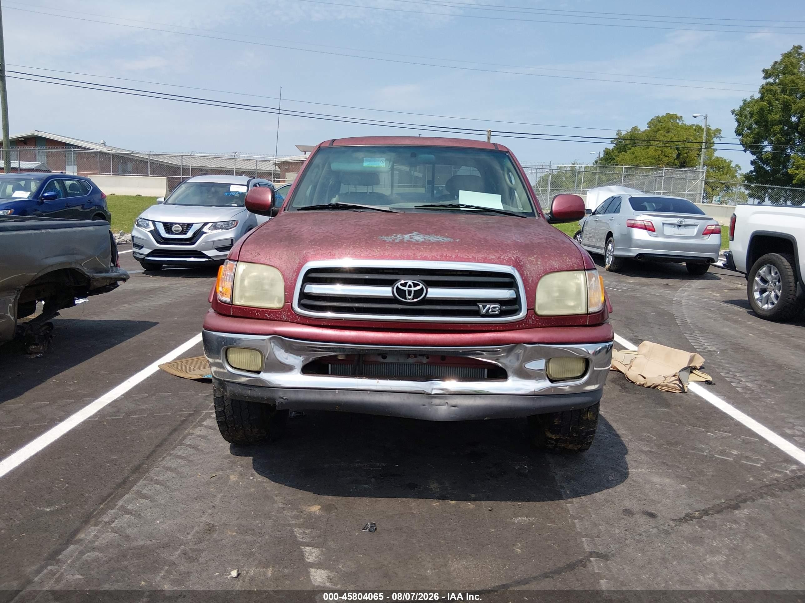 2002 Toyota Tundra Ltd V8 Red vin: 5TBRT38132S317020