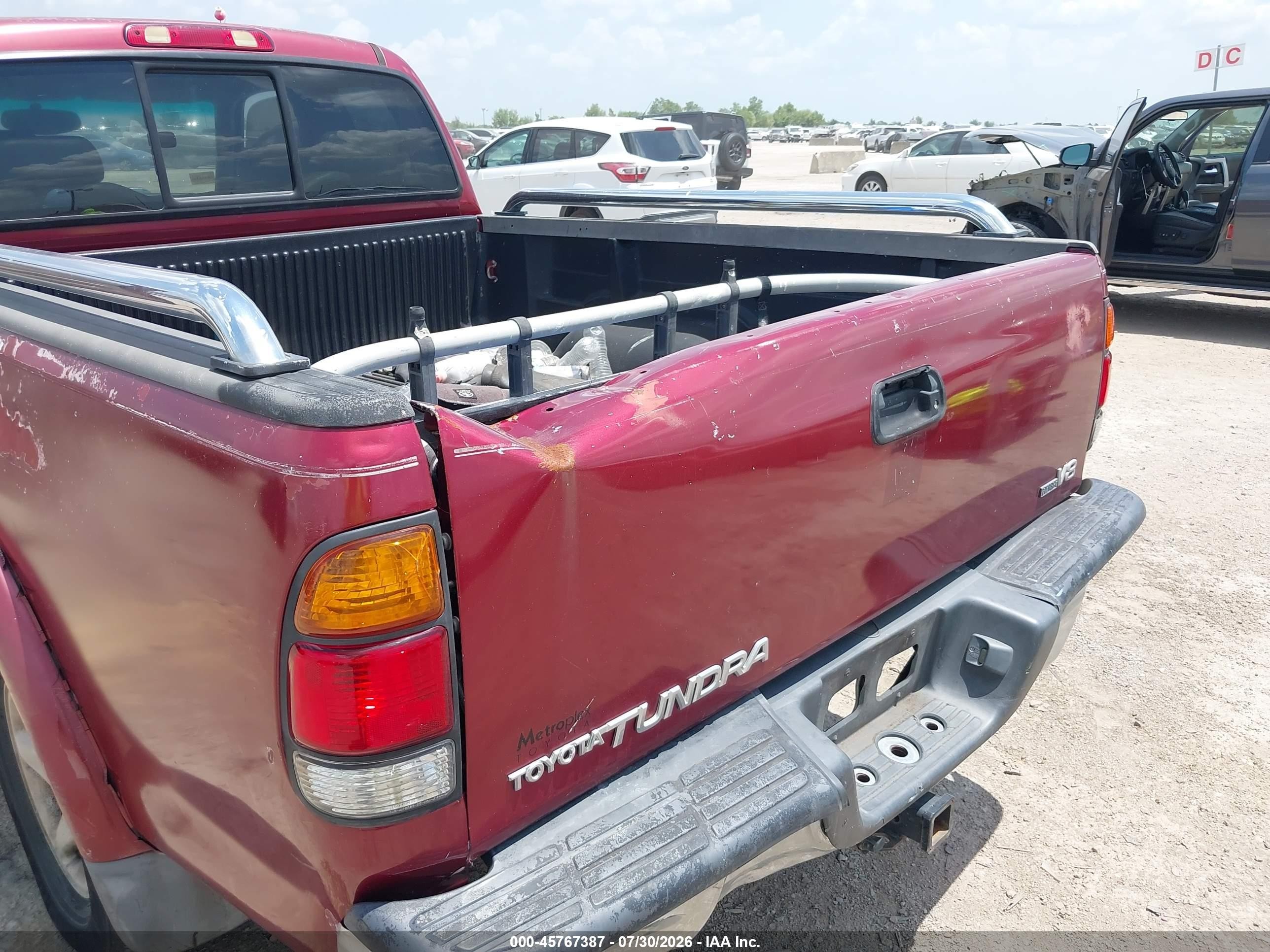 2002 Toyota Tundra Ltd V8 Burgundy vin: 5TBRT38142S254980