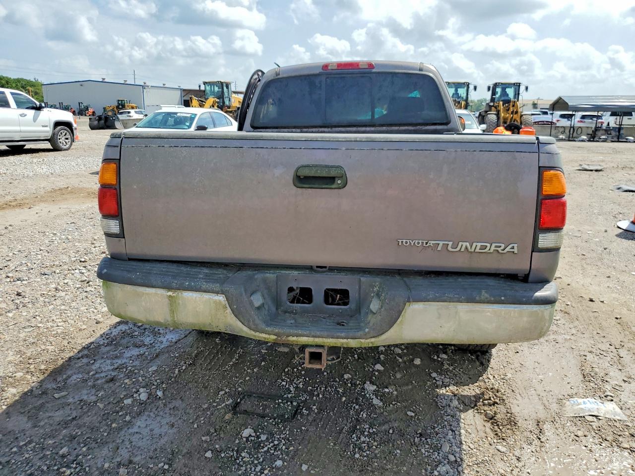 2001 Toyota Tundra Access Cab Limited Silver vin: 5TBRT38151S140498