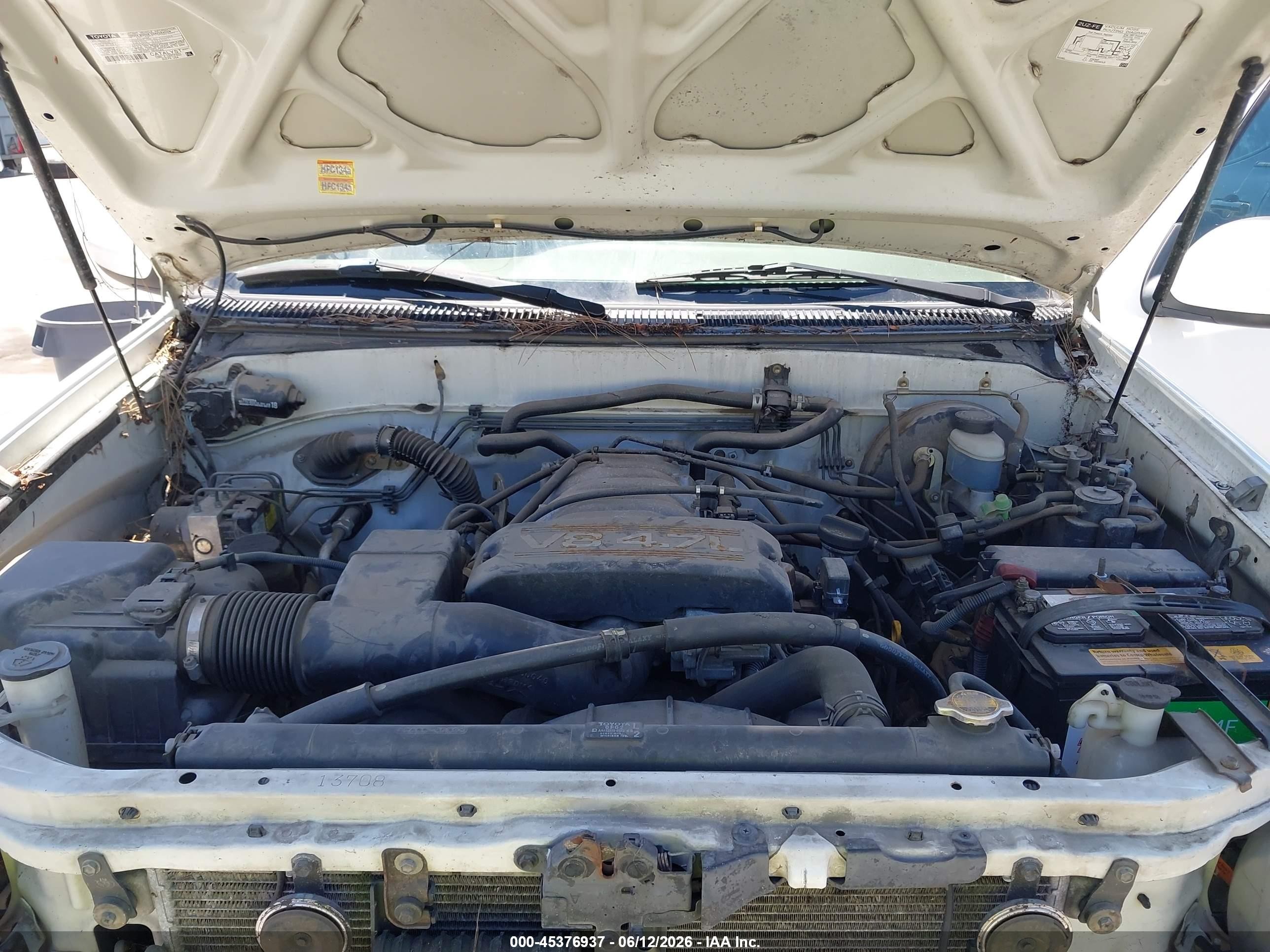 2000 Toyota Tundra Ltd V8 Белый vin: 5TBRT3815YS089675