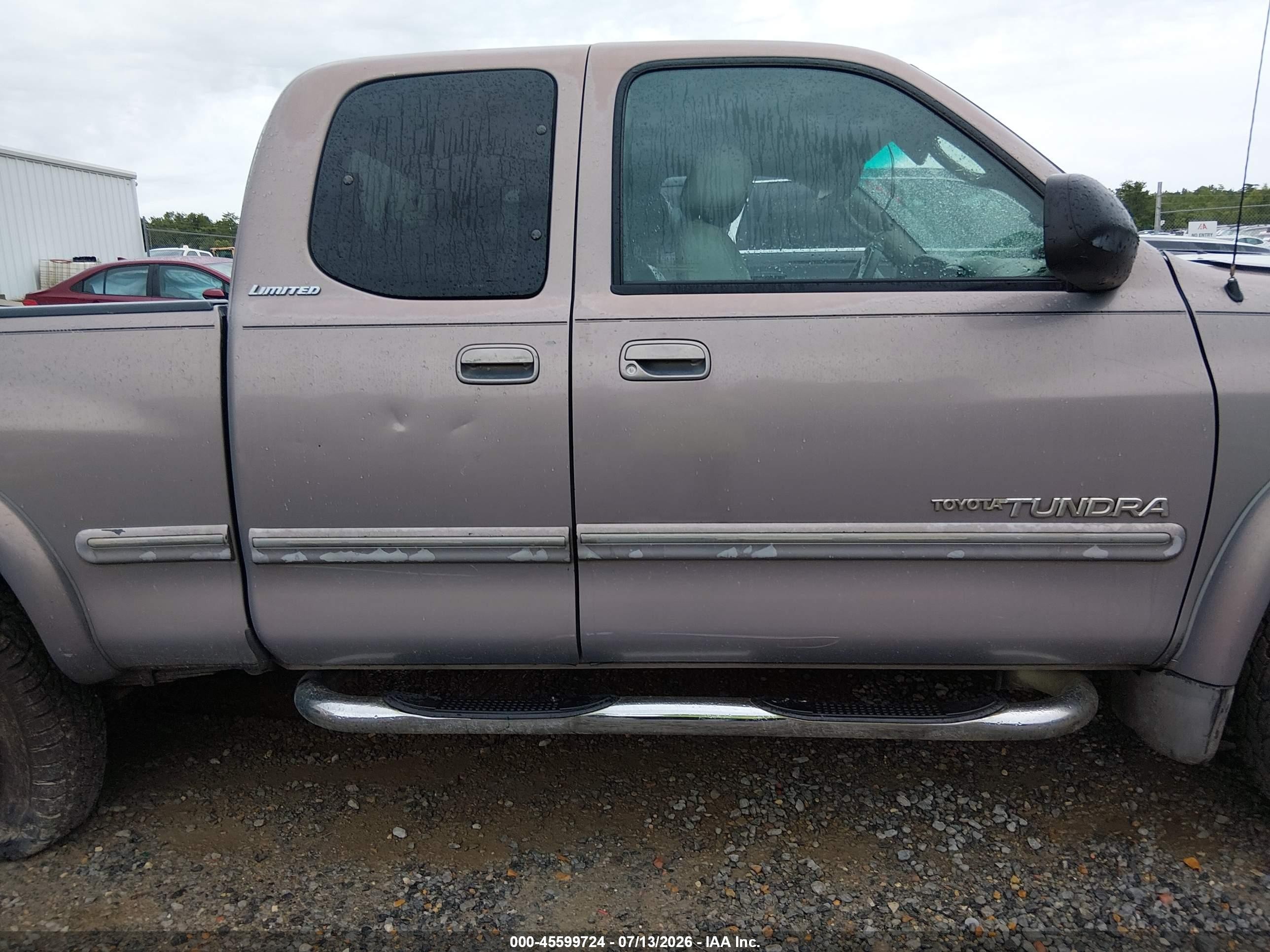 2002 Toyota Tundra Ltd V8 Brown vin: 5TBRT381X2S238153