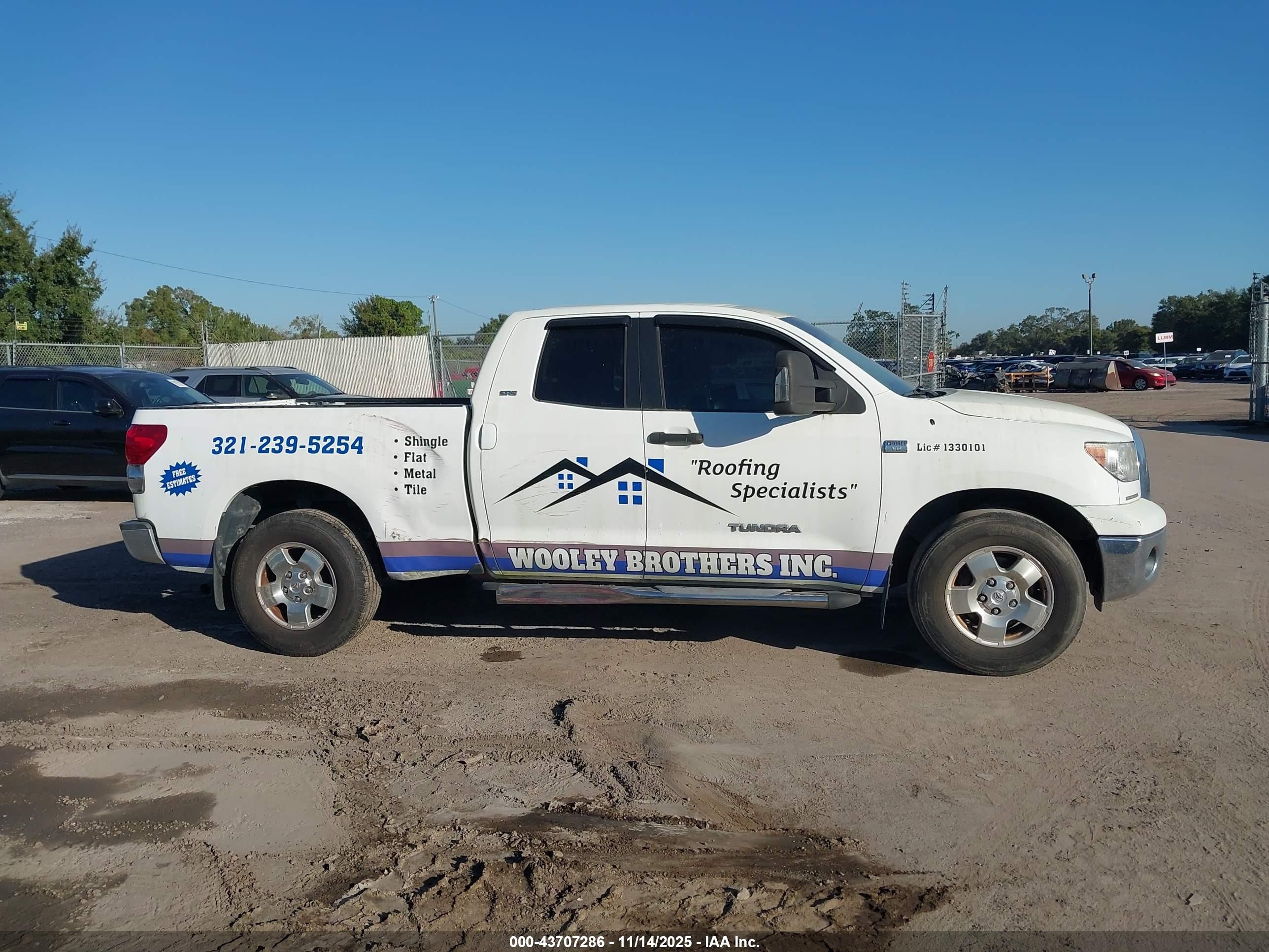 2007 Toyota Tundra Sr5 4.7l V8 White vin: 5TBRT54147S453715