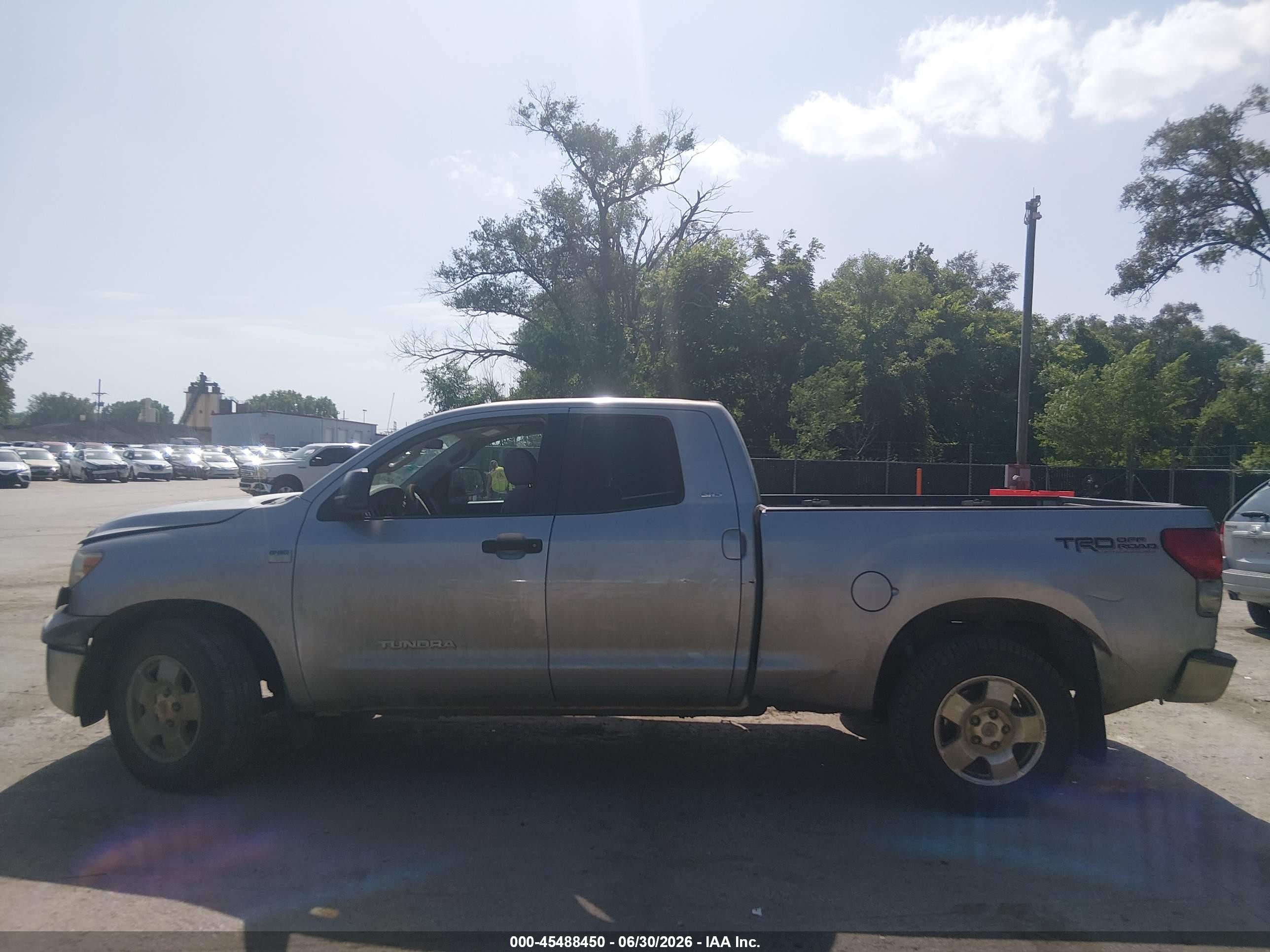 2007 Toyota Tundra Sr5 4.7l V8 Brown vin: 5TBRT54157S454923