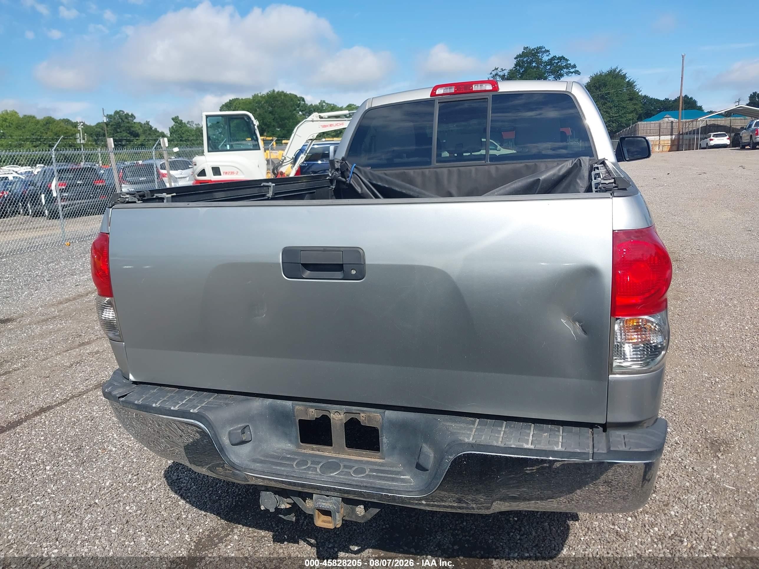 2007 Toyota Tundra Sr5 4.7l V8 Silver vin: 5TBRT54177S451697