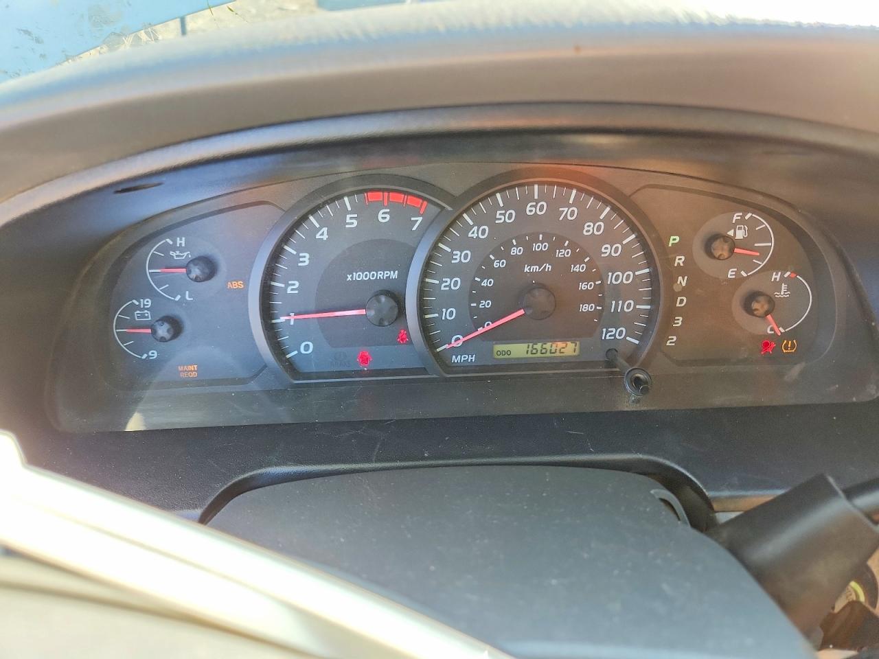 2005 Toyota Tundra Access Cab Sr5 White vin: 5TBRU341X5S447822