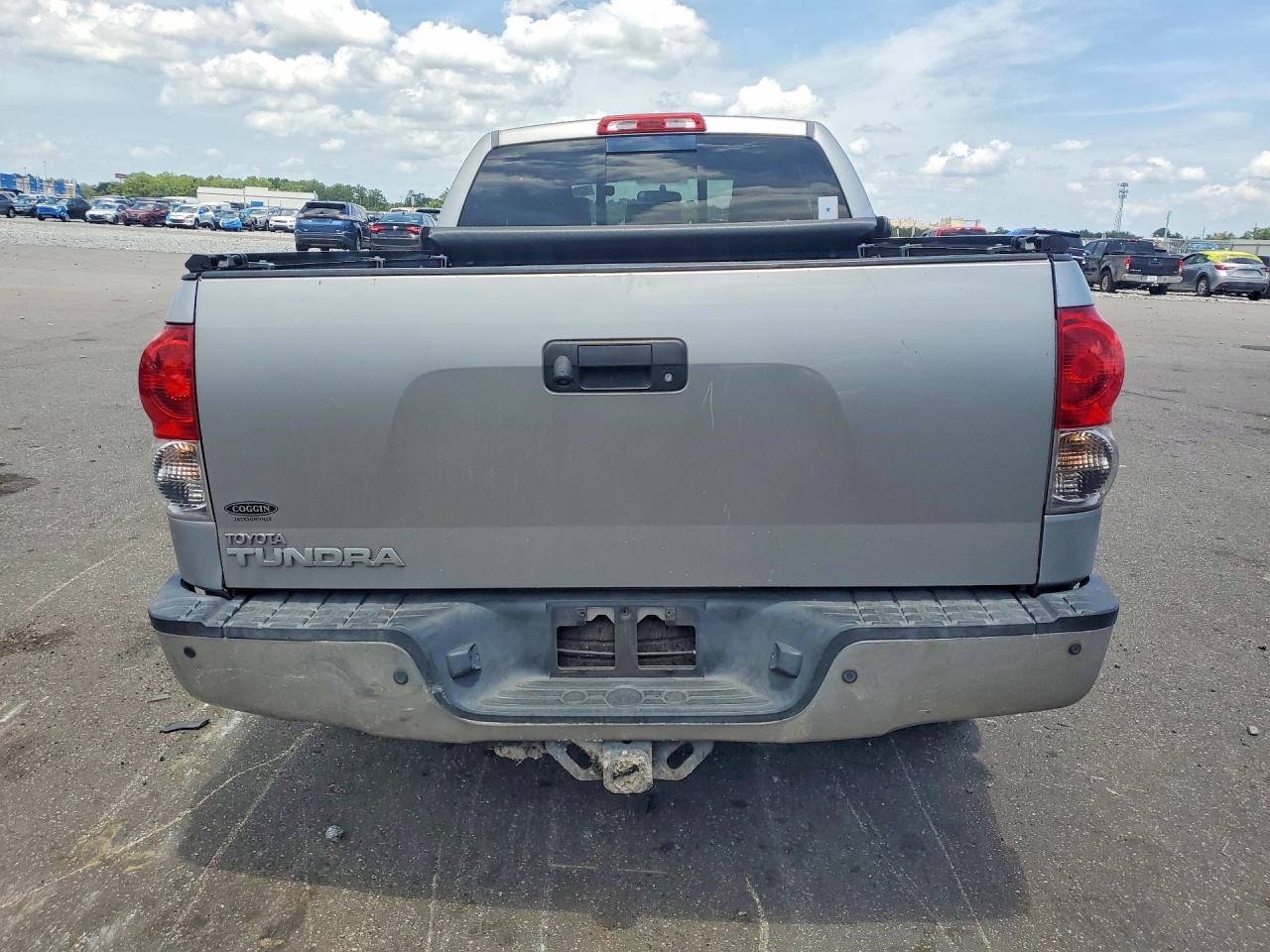 2007 Toyota Tundra Sr5 Silver vin: 5TBRV54107S450255