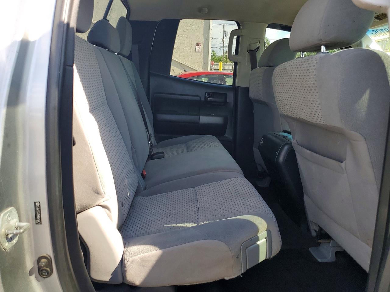 2008 Toyota Tundra Sr5 Серебряный vin: 5TBRV54158S479431