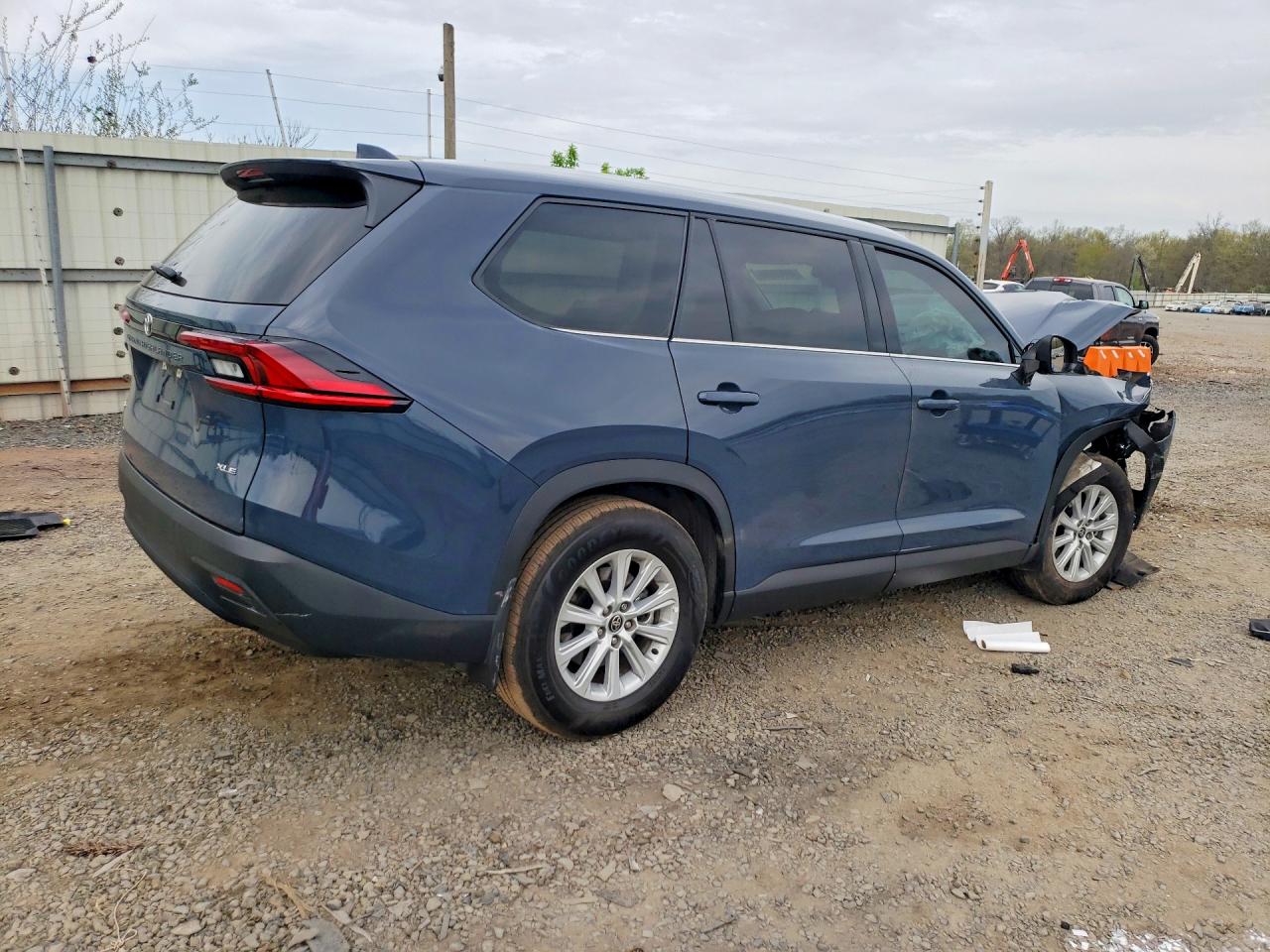 2026 Toyota Grand Highlander Xle Синий vin: 5TDAAAB52TS113160