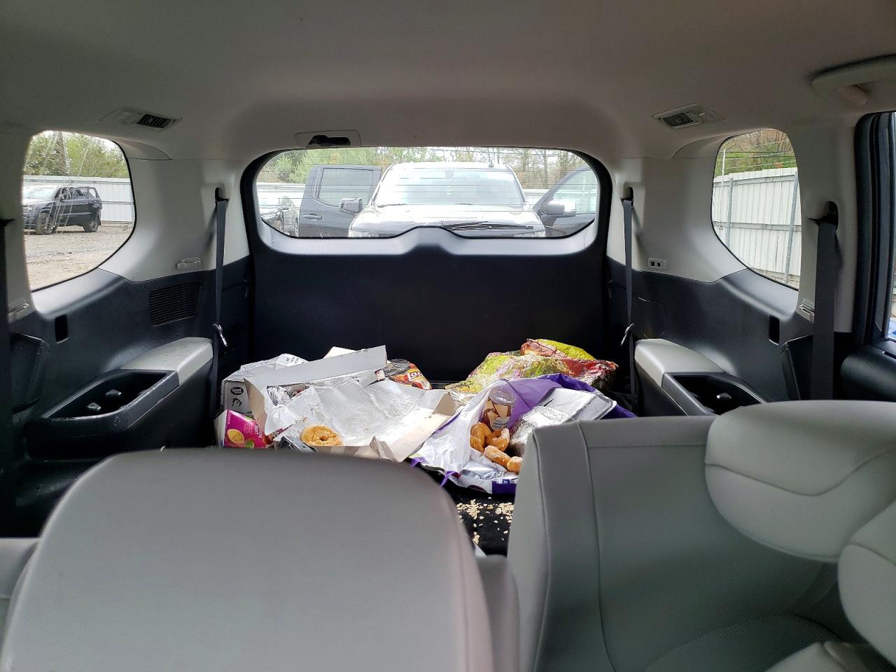 2026 Toyota Grand Highlander Xle Синий vin: 5TDAAAB52TS113160