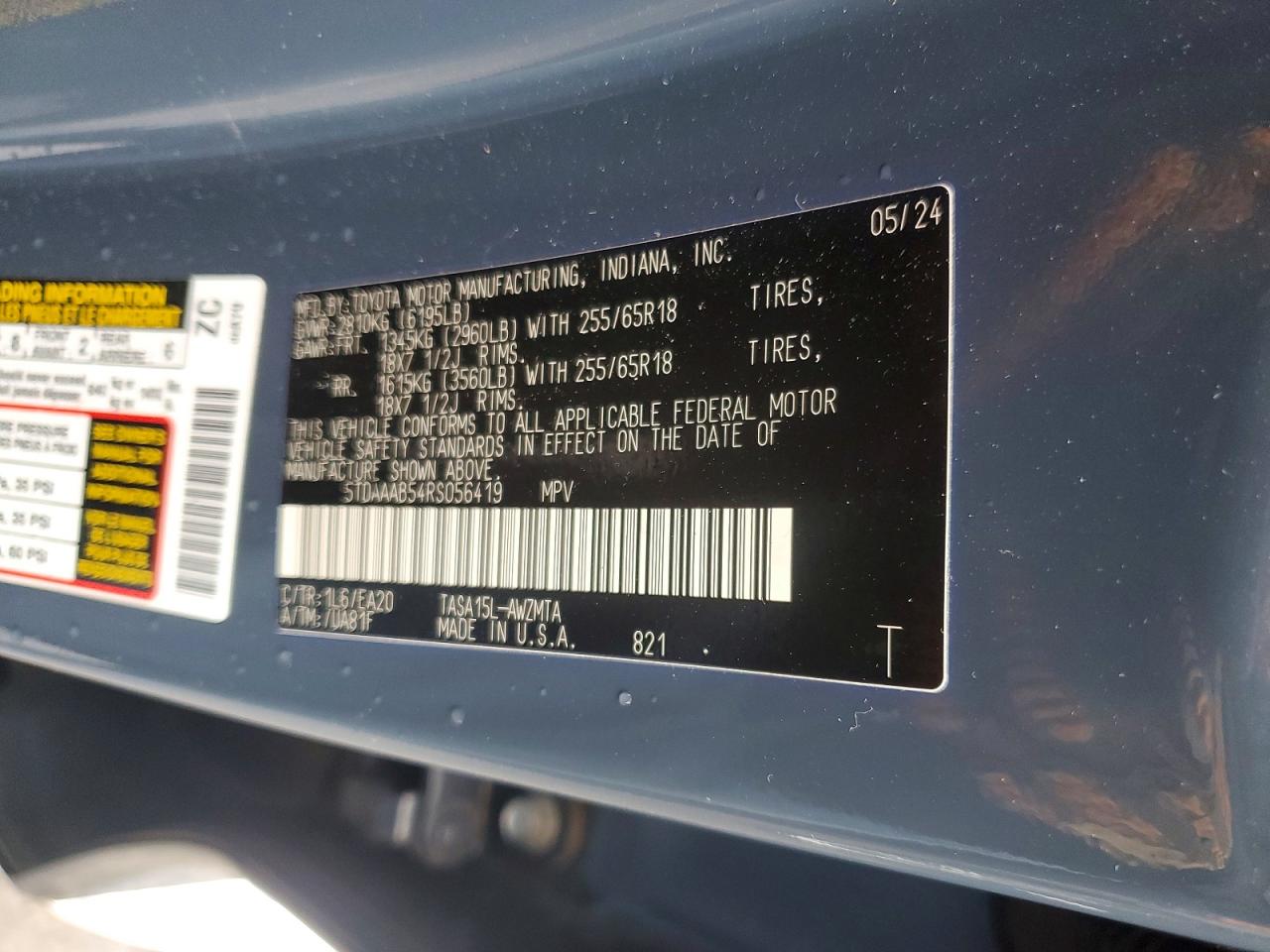 2024 Toyota Grand Highlander Xle Blue vin: 5TDAAAB54RS056419