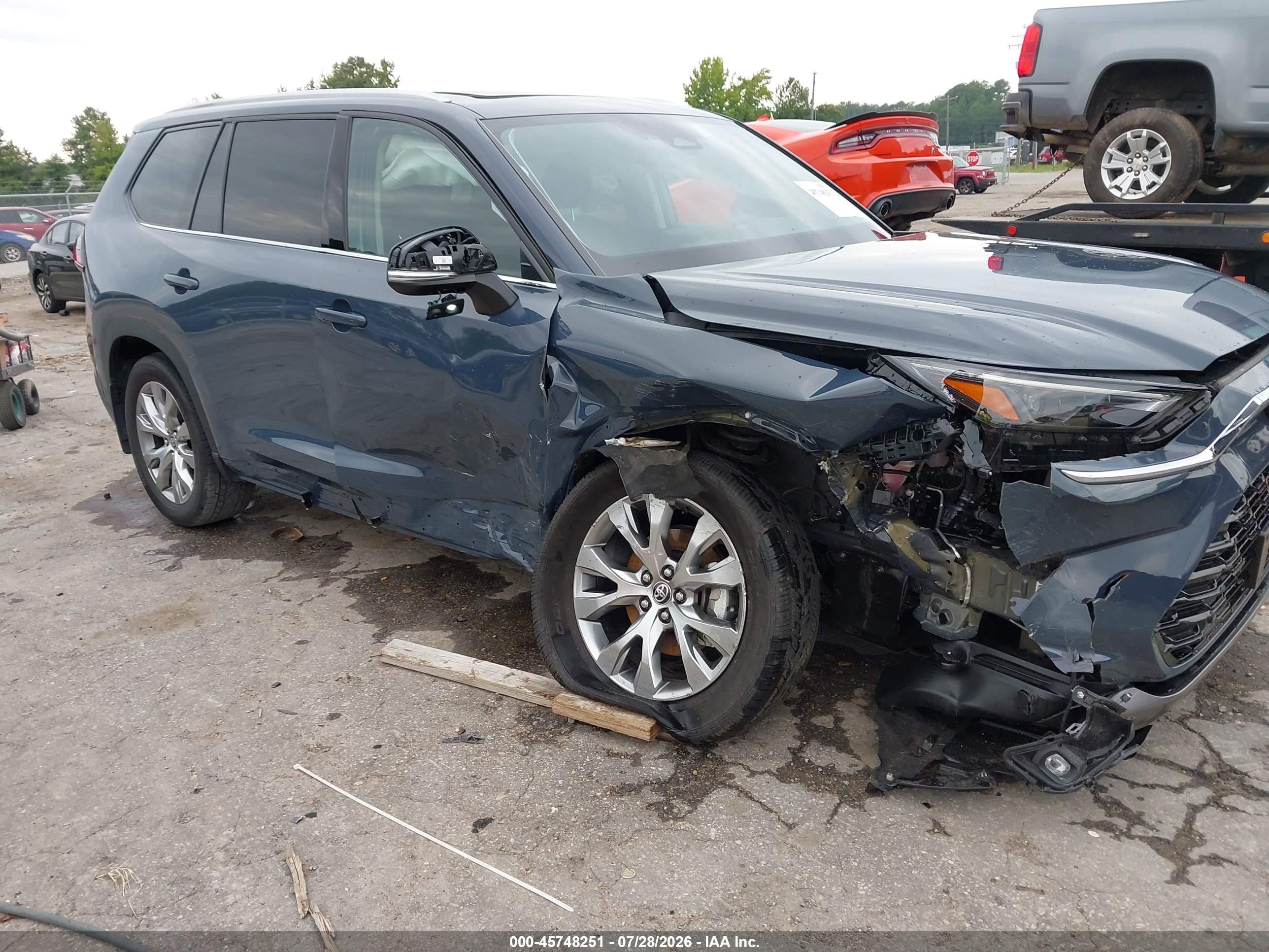 2025 Toyota Grand Highlander Limited Blue vin: 5TDAAAB55SS081108