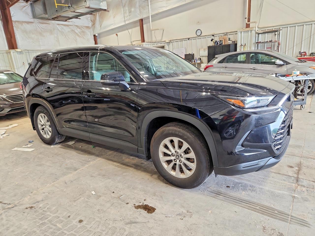 2025 Toyota Grand Highlander Xle Black vin: 5TDAAAB55SS087667