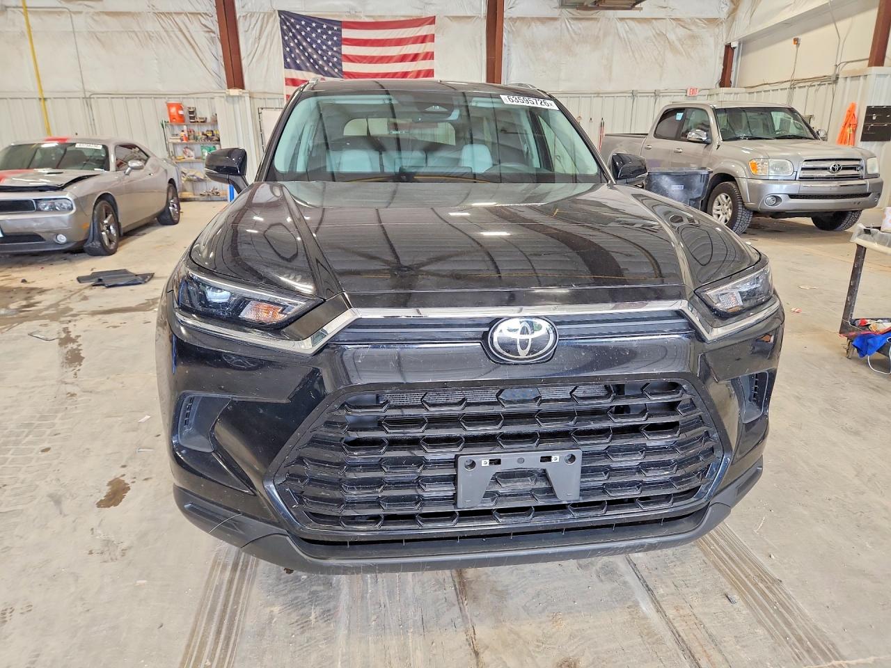 2025 Toyota Grand Highlander Xle Black vin: 5TDAAAB55SS087667