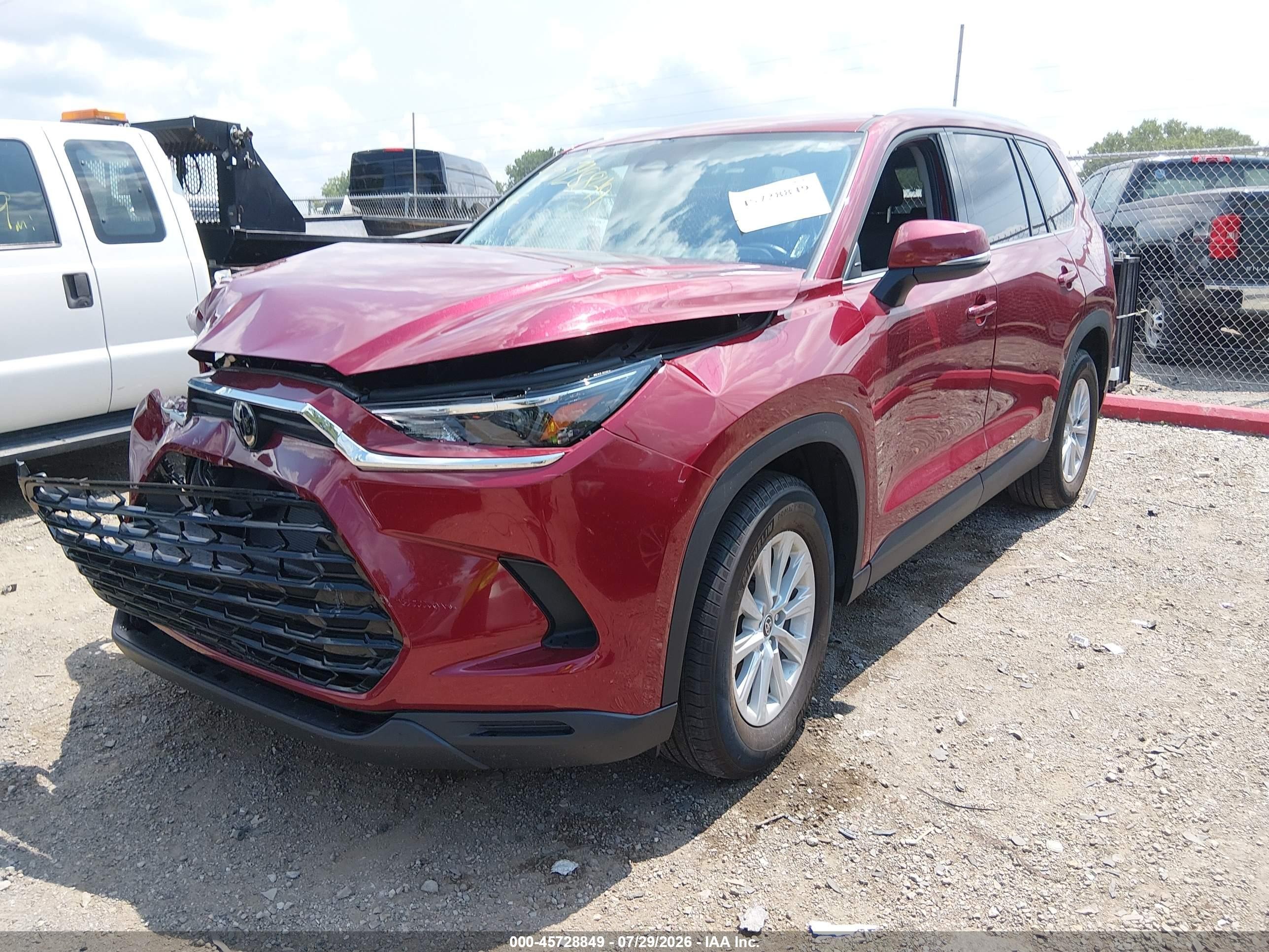 2024 Toyota Grand Highlander Xle Red vin: 5TDAAAB57RS007571