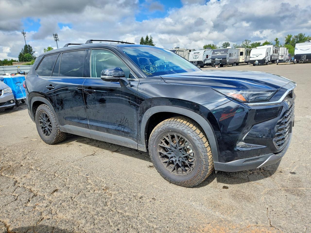 2026 Toyota Grand Highlander Platinum Черный vin: 5TDAAAB58TS110621