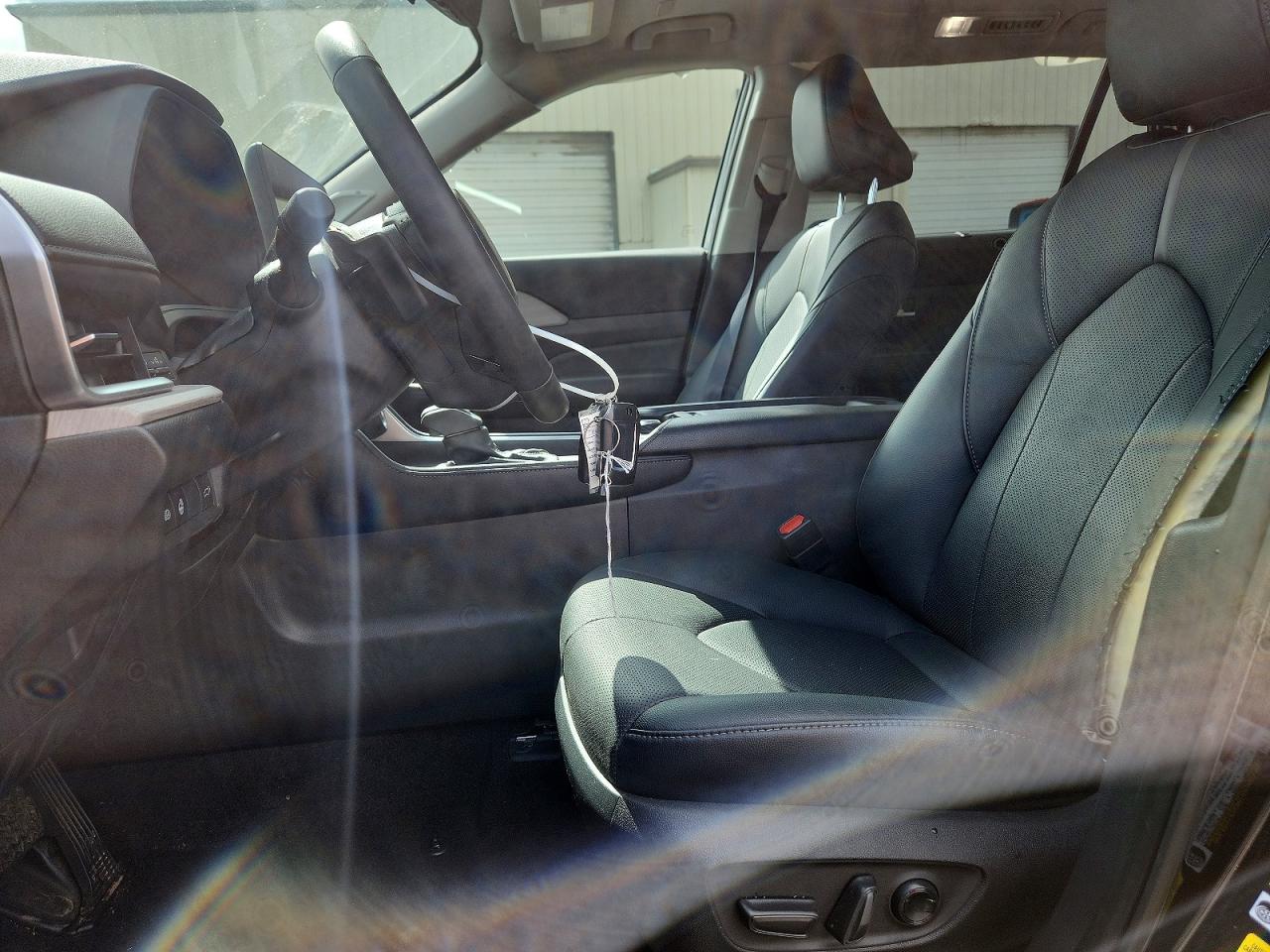 2026 Toyota Grand Highlander Platinum Черный vin: 5TDAAAB58TS110621