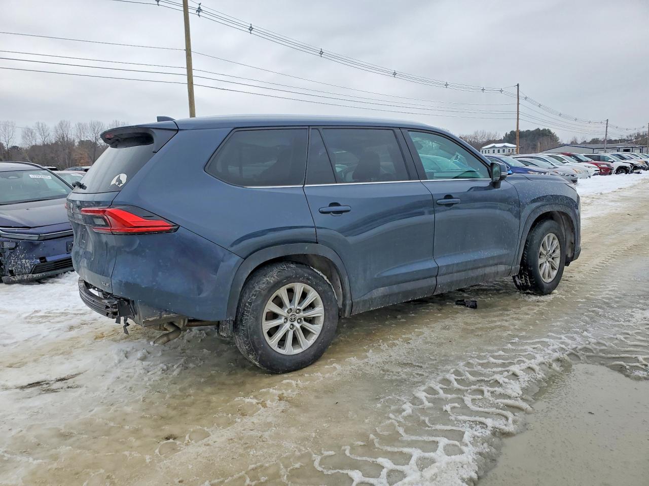 2024 Toyota Grand Highlander Xle Gray vin: 5TDAAAB59RS033251