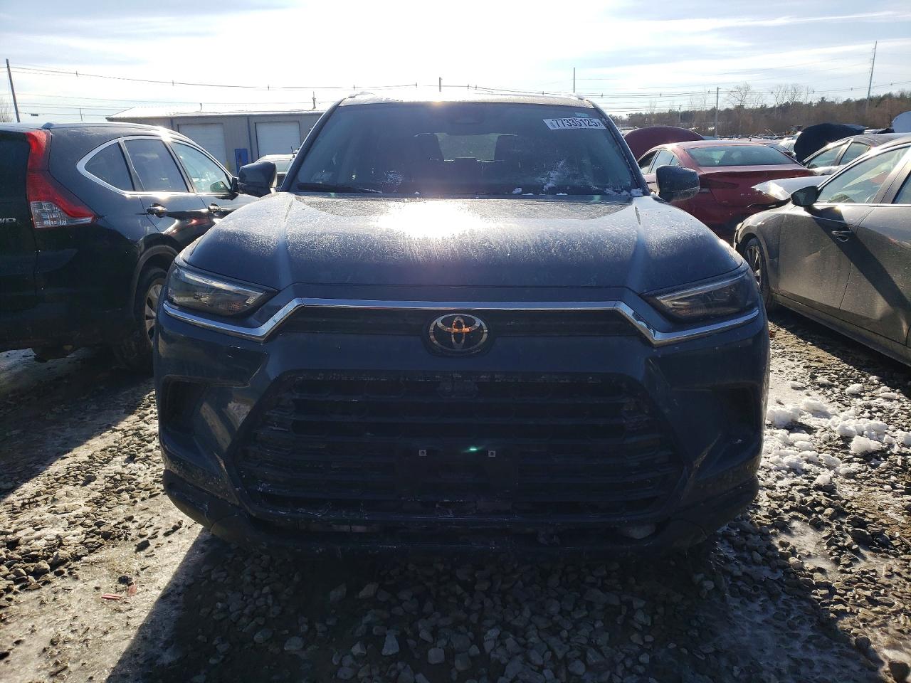 2024 Toyota Grand Highlander Xle Gray vin: 5TDAAAB59RS033251