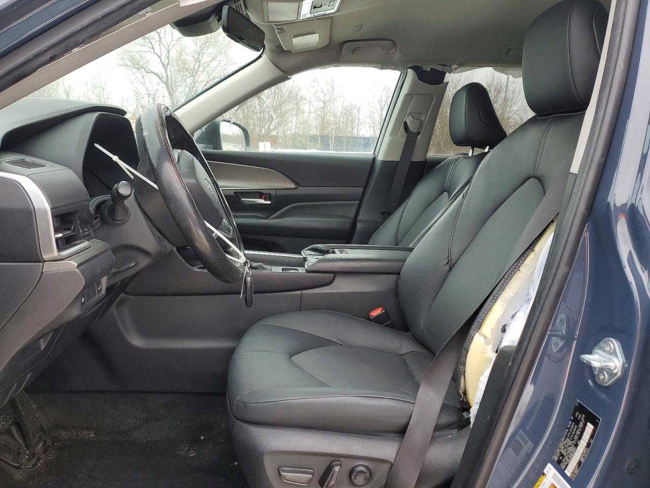 2024 Toyota Grand Highlander Xle Gray vin: 5TDAAAB59RS033251
