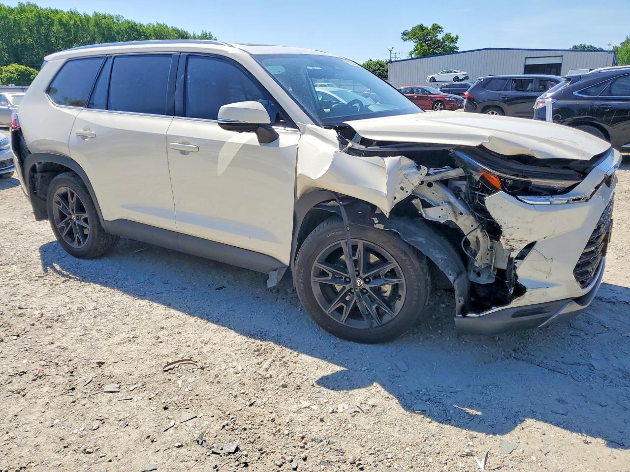 2024 Toyota Grand Highlander Platinum Белый vin: 5TDAAAB59RS061146