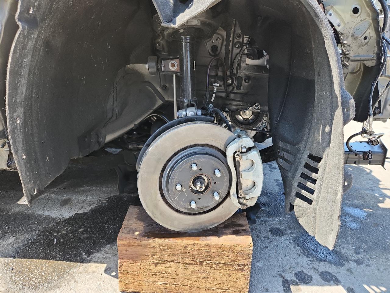 2025 Lexus Tx 350 Base Black vin: 5TDAAAB68SS036110 Damage: Right Front Wheel, Missing, Replacement Required