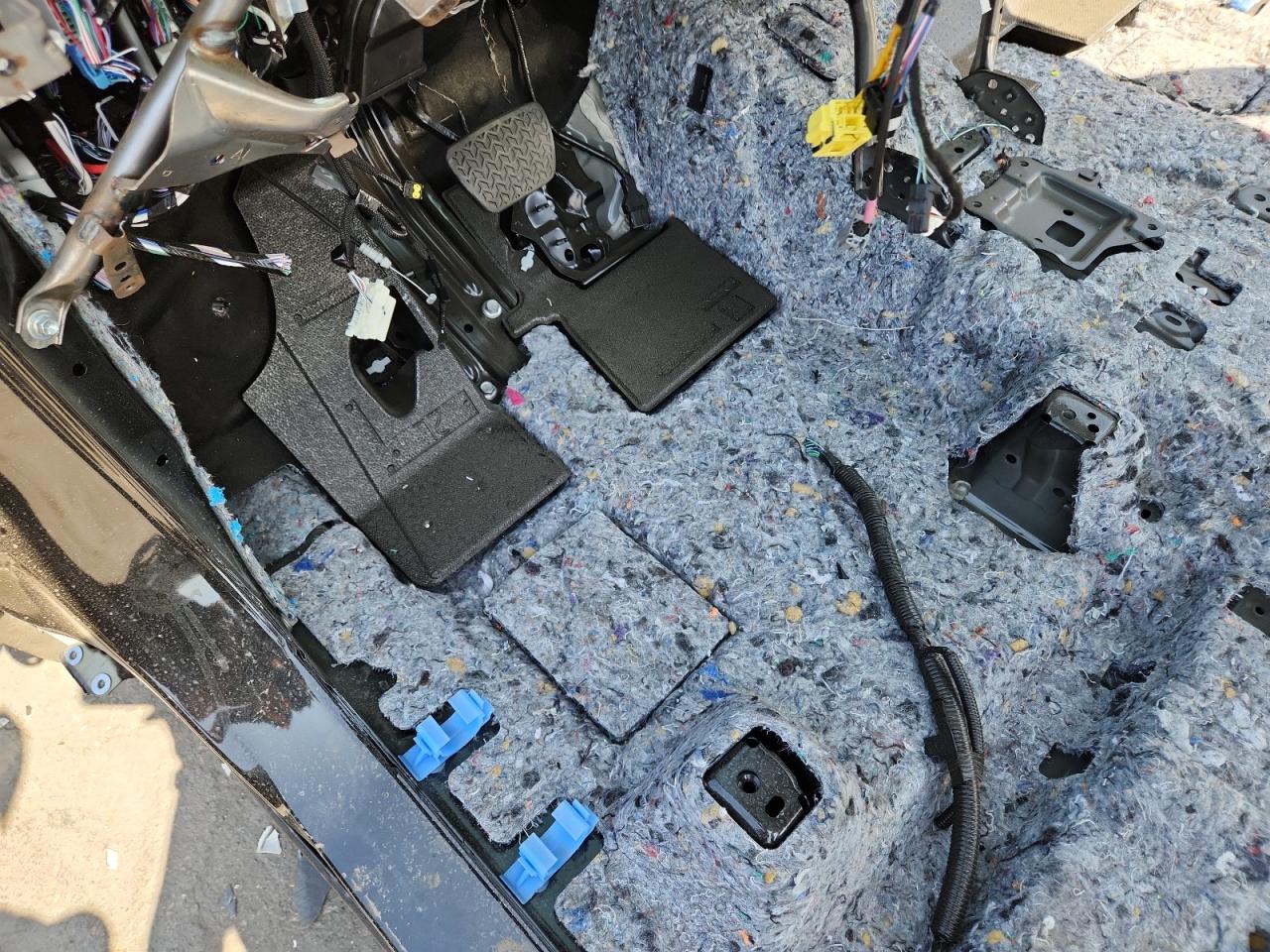2025 Lexus Tx 350 Base Black vin: 5TDAAAB68SS036110 Damage: Left Front Carpet, Missing, Replacement Required
