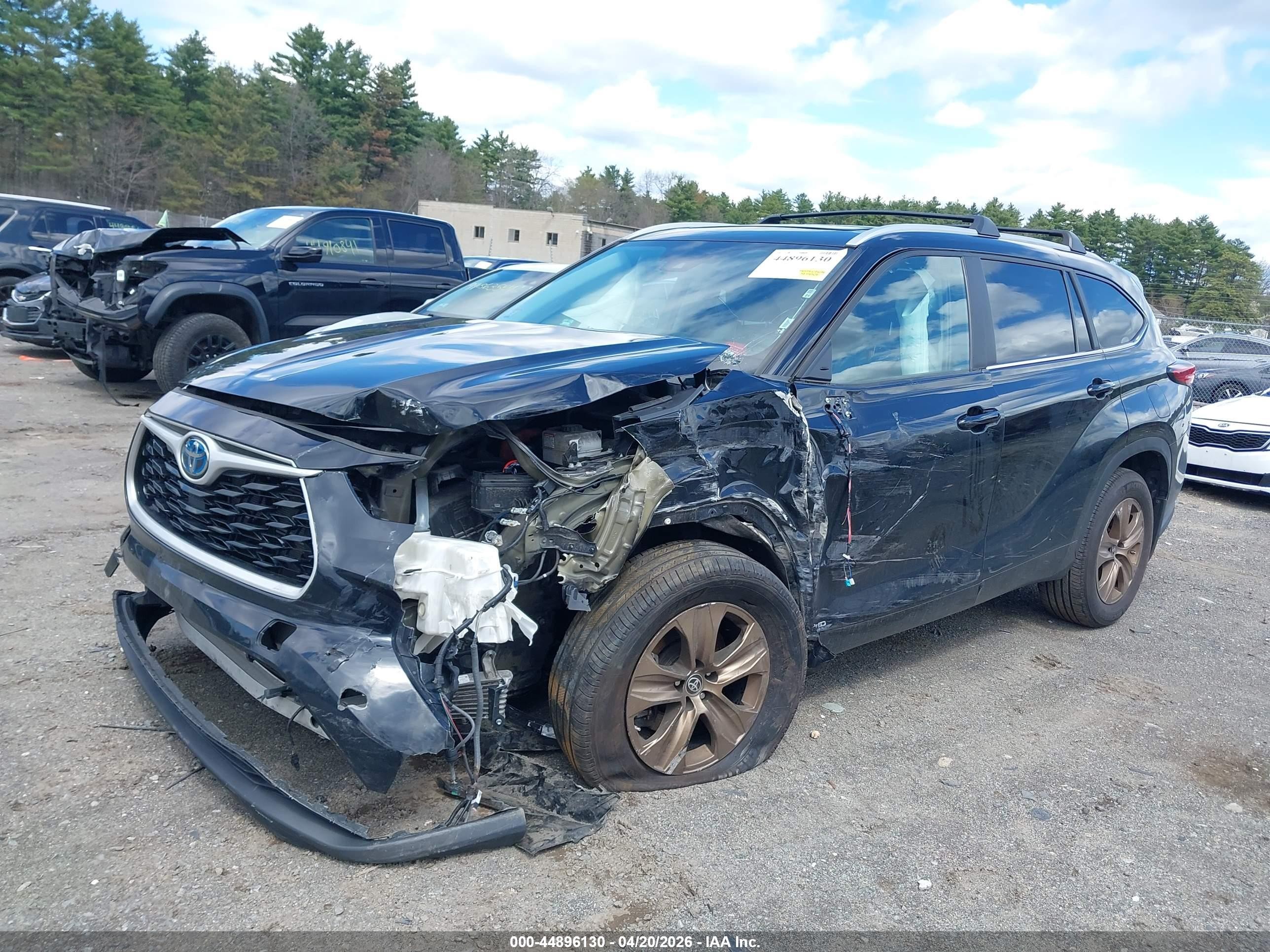 2023 Toyota Highlander Hybrid Xle Bronze Черный vin: 5TDABRCH6PS116265