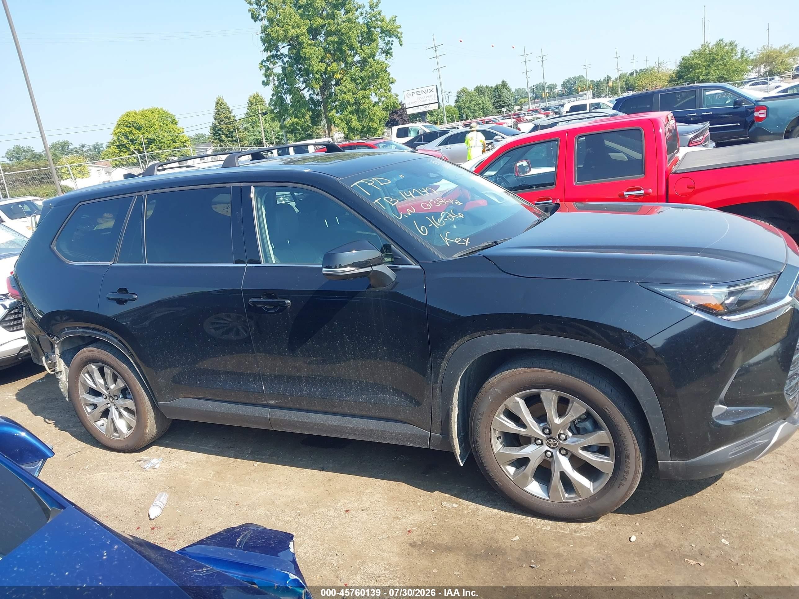 2024 Toyota Grand Highlander Hybrid Limited Black vin: 5TDACAB56RS013842