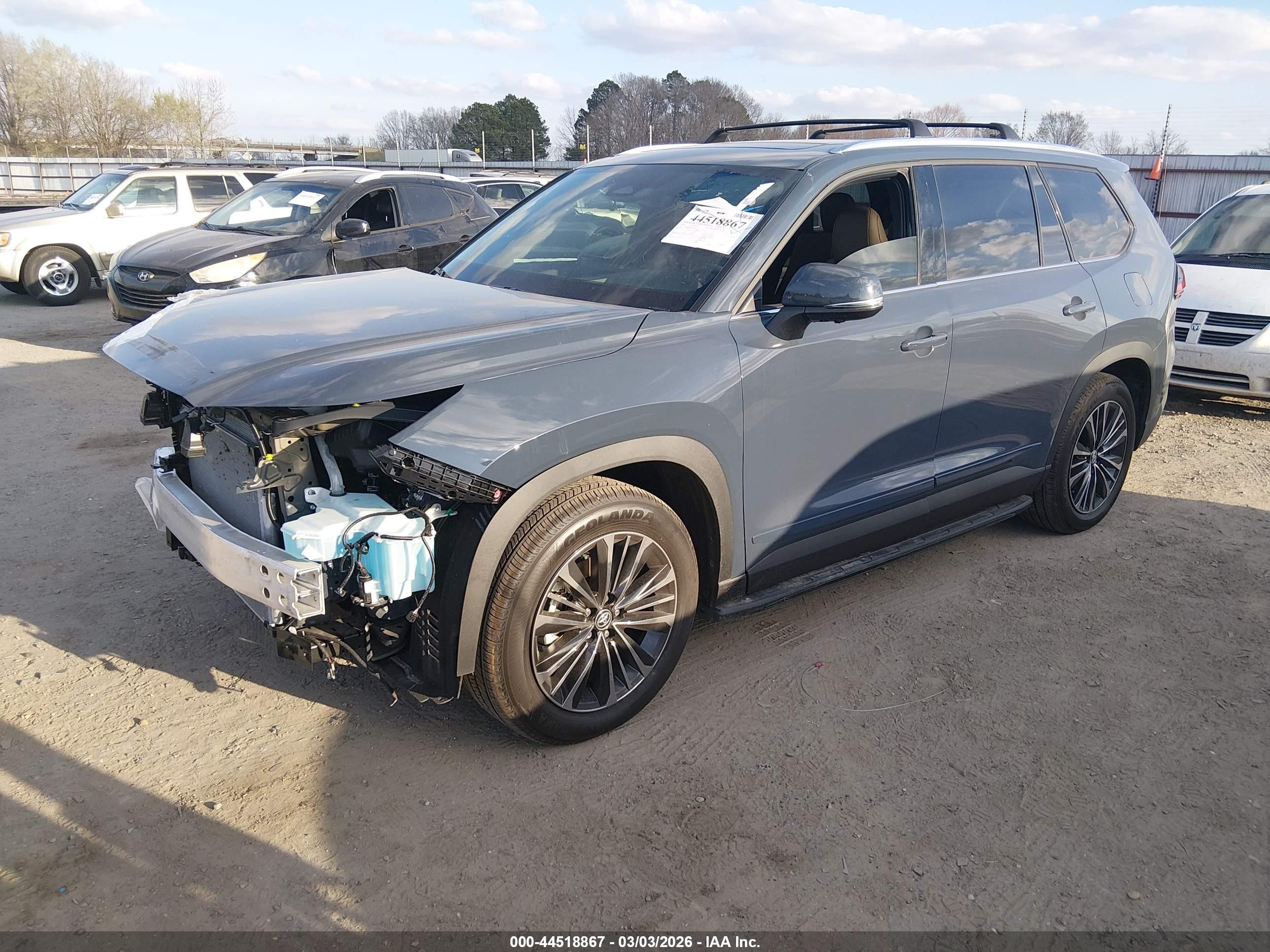 2025 Toyota Grand Highlander Hybrid Platinum Max Blue vin: 5TDADAB53SS025384